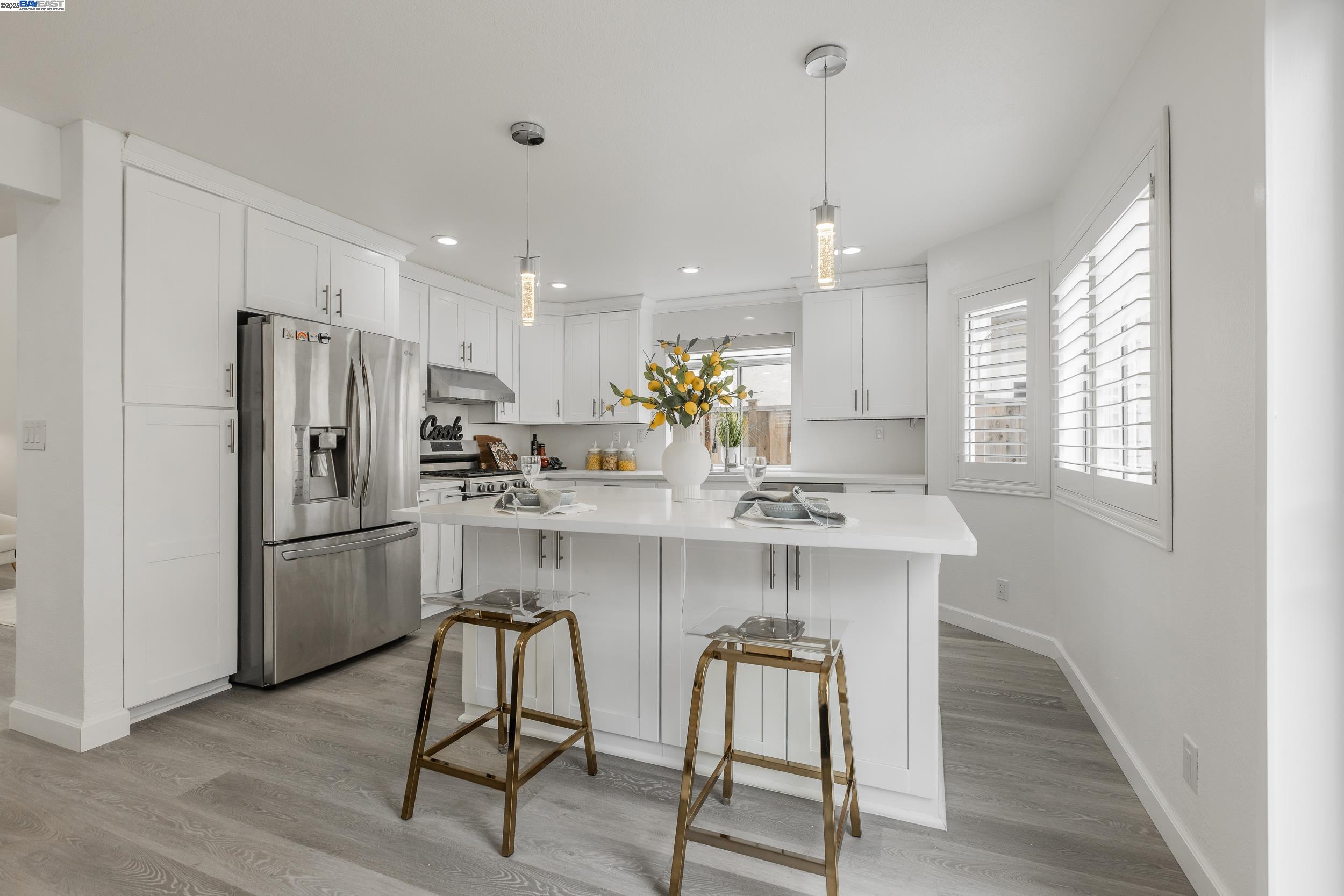 Detail Gallery Image 9 of 33 For 1355 Elkwood Dr, Milpitas,  CA 95035 - 3 Beds | 2/1 Baths