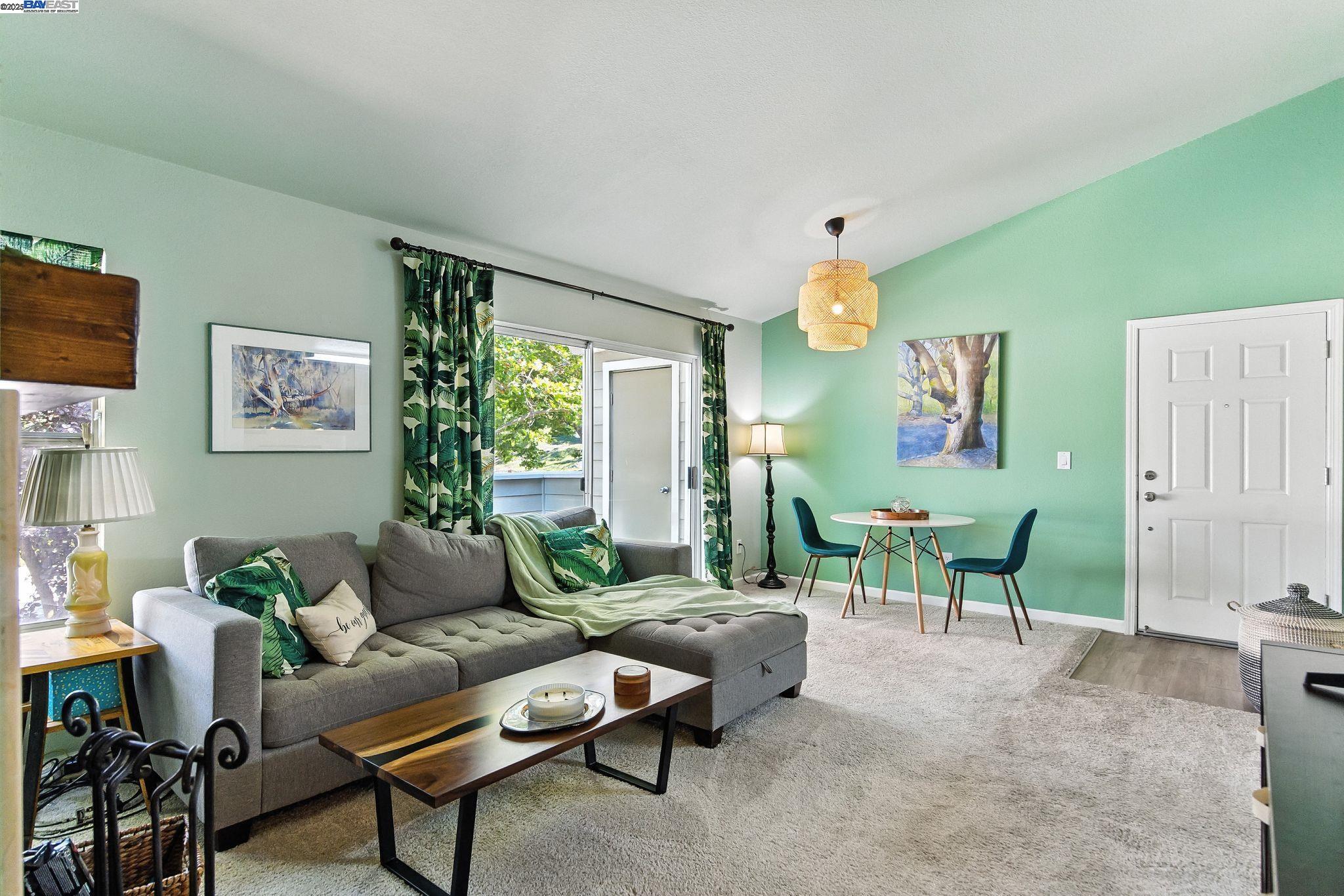 140 Reflections Dr # 28, San Ramon, California 94583, 1 Bedroom Bedrooms, 3 Rooms Rooms,1 BathroomBathrooms,Residential,For Sale,140 Reflections Dr # 28,41104854