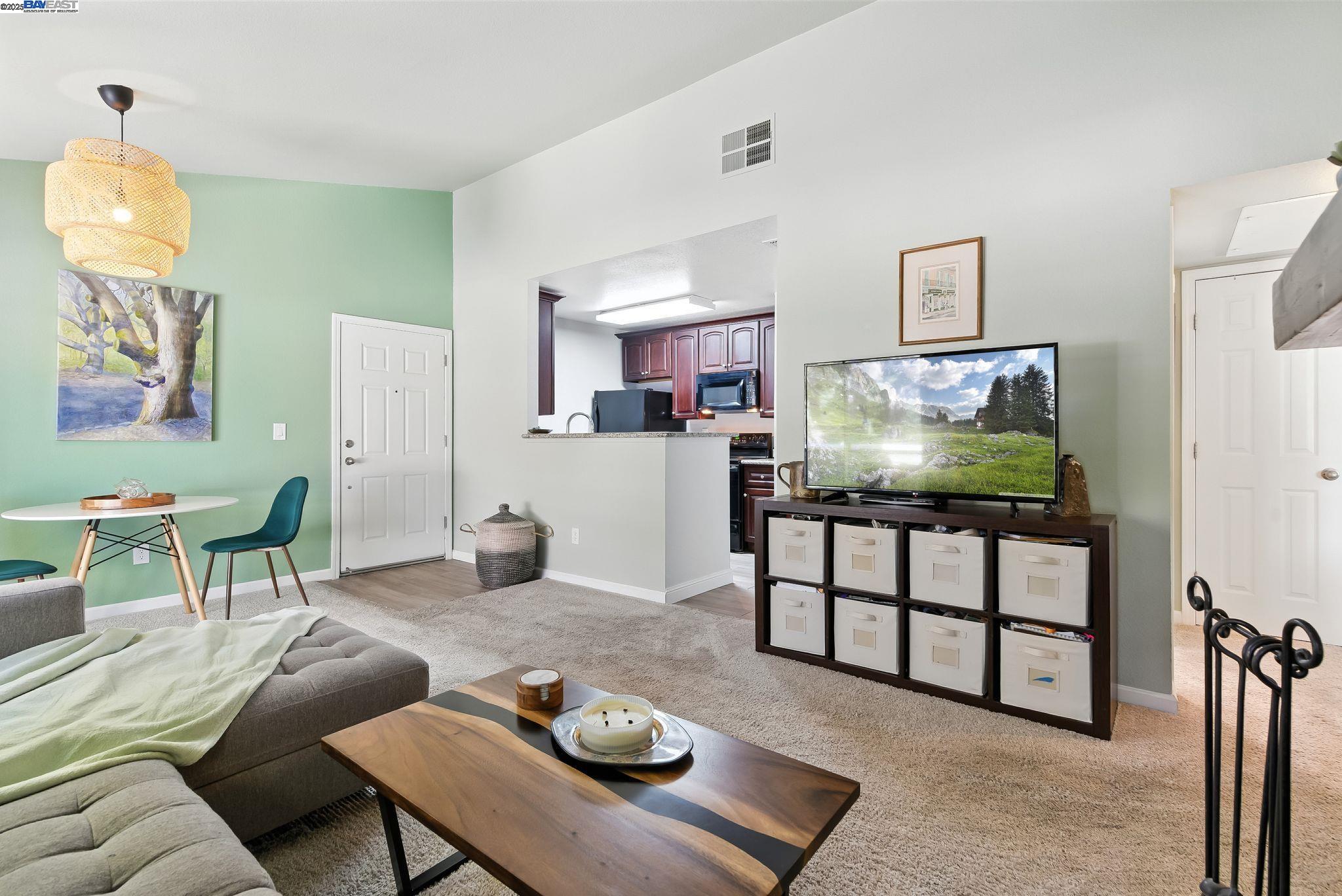140 Reflections Dr # 28, San Ramon, California 94583, 1 Bedroom Bedrooms, 3 Rooms Rooms,1 BathroomBathrooms,Residential,For Sale,140 Reflections Dr # 28,41104854