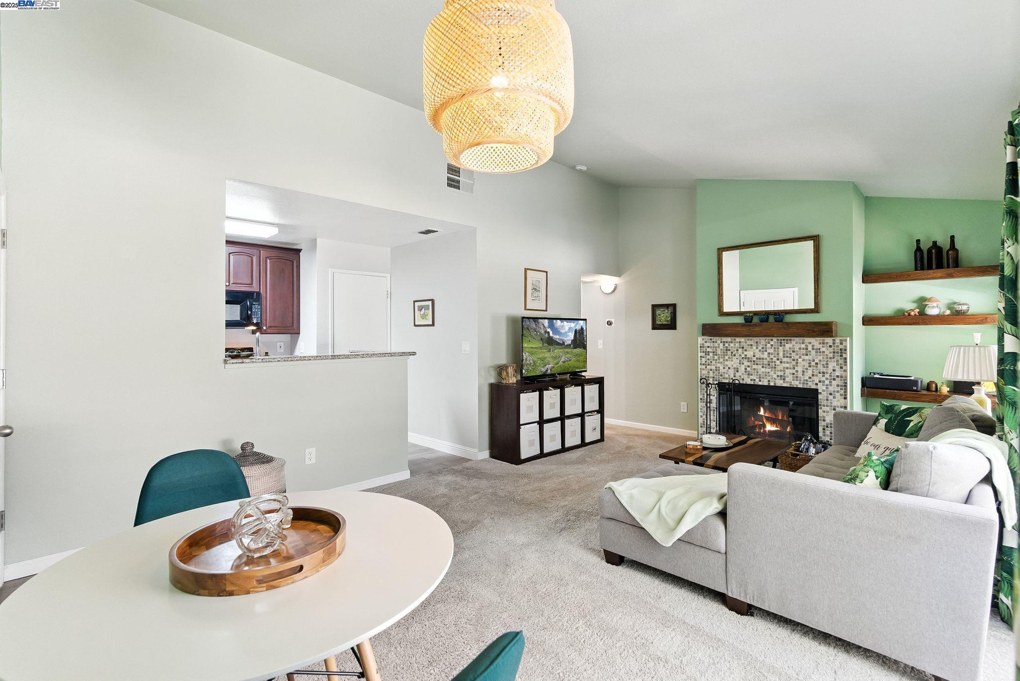 140 Reflections Dr # 28, San Ramon, California 94583, 1 Bedroom Bedrooms, 3 Rooms Rooms,1 BathroomBathrooms,Residential,For Sale,140 Reflections Dr # 28,41104854