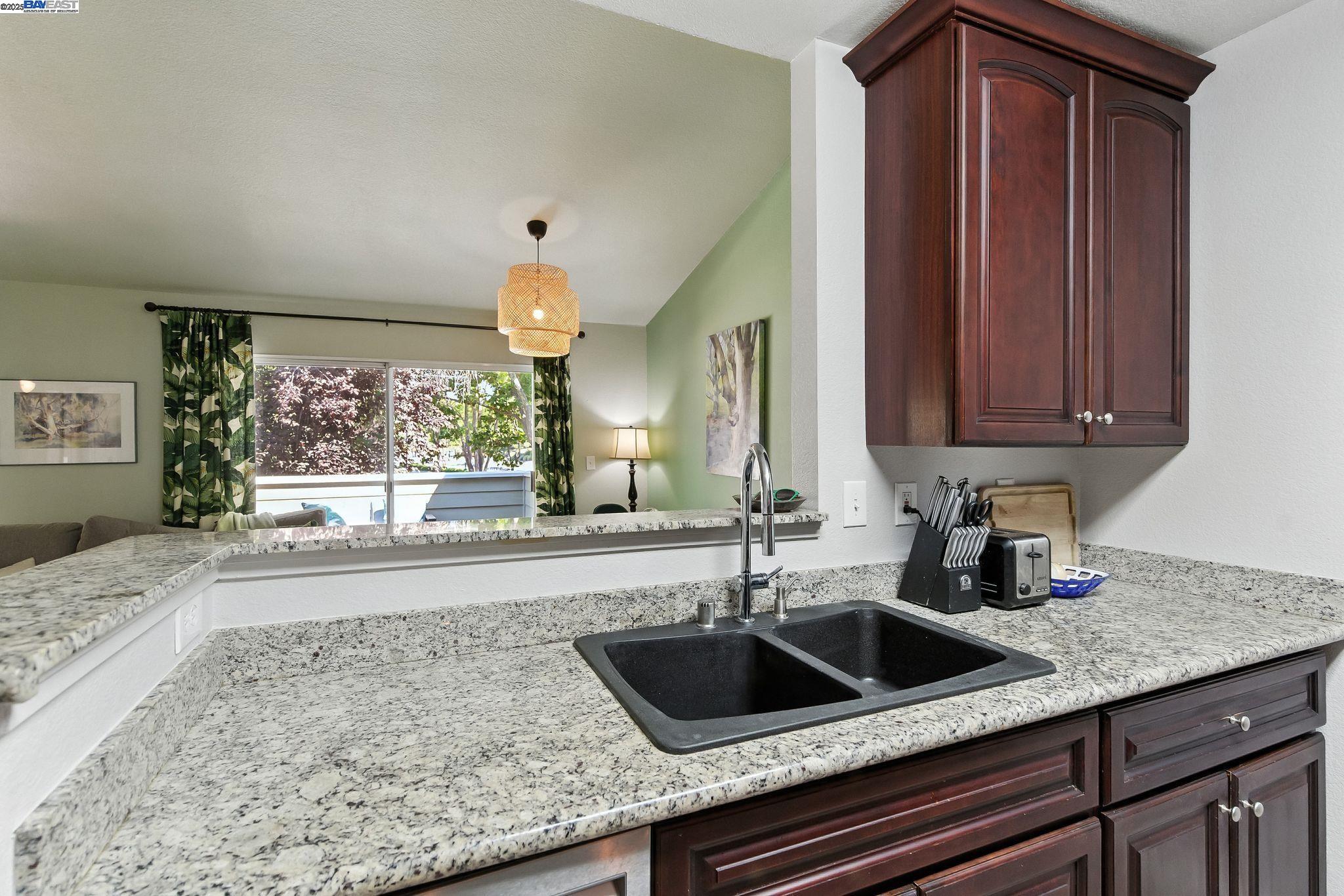 140 Reflections Dr # 28, San Ramon, California 94583, 1 Bedroom Bedrooms, 3 Rooms Rooms,1 BathroomBathrooms,Residential,For Sale,140 Reflections Dr # 28,41104854