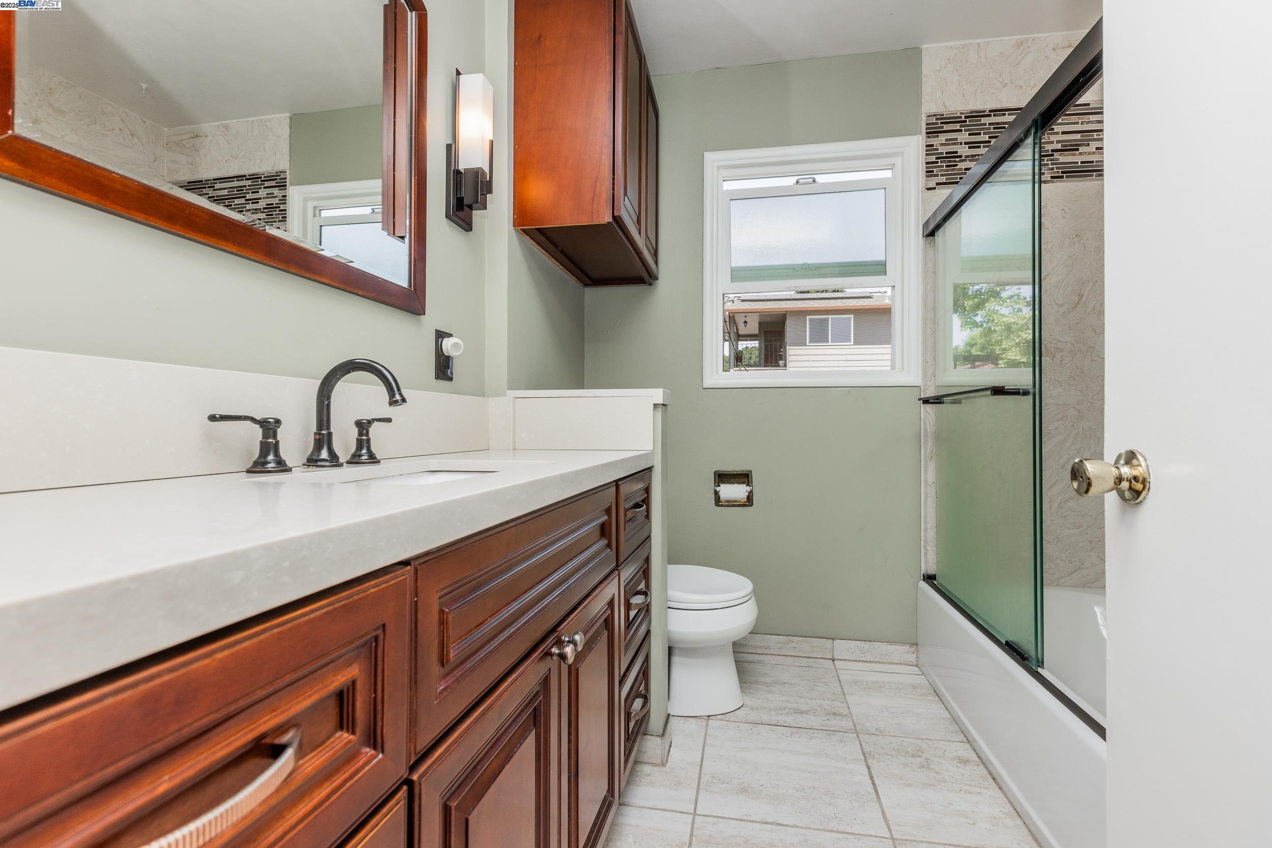 21259 Hobert St, Castro Valley, California 94546, 3 Bedrooms Bedrooms, 7 Rooms Rooms,2 BathroomsBathrooms,Residential,For Sale,21259 Hobert St,41104855