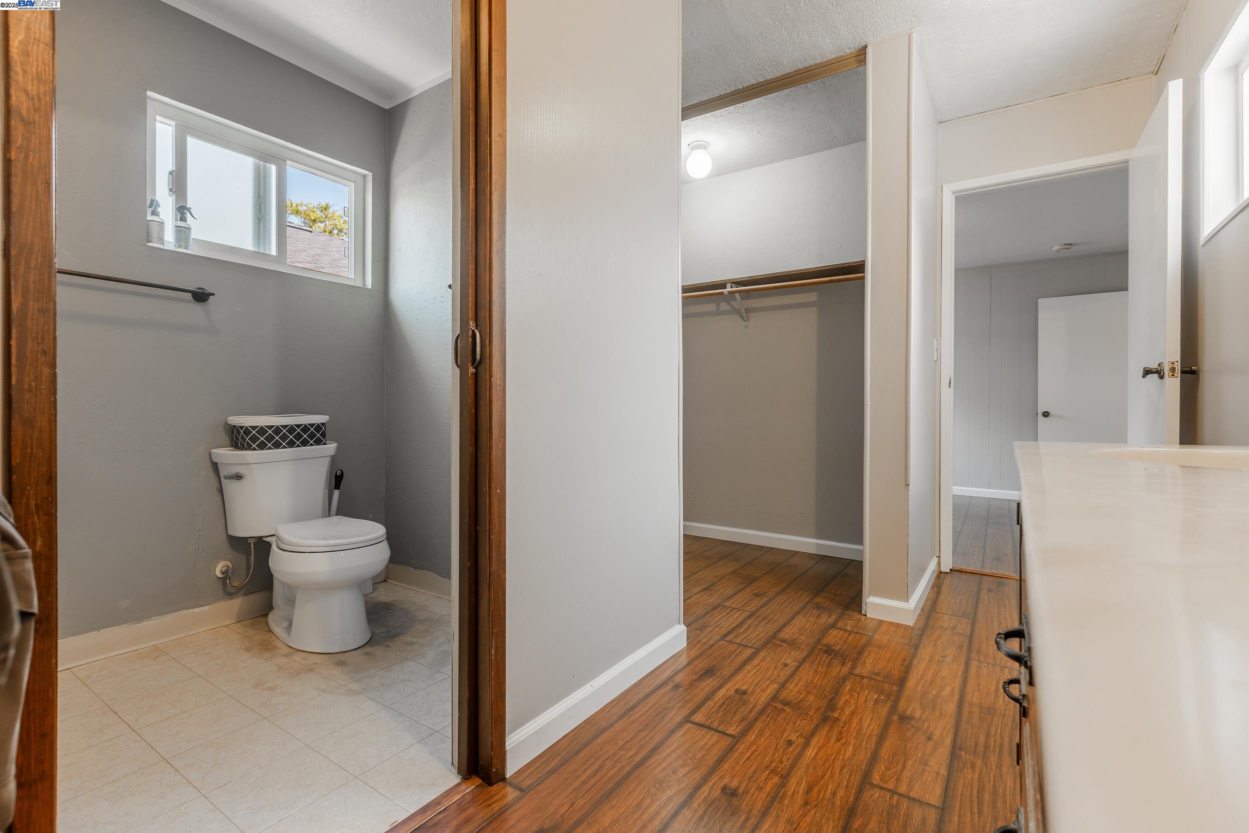 21259 Hobert St, Castro Valley, California 94546, 3 Bedrooms Bedrooms, 7 Rooms Rooms,2 BathroomsBathrooms,Residential,For Sale,21259 Hobert St,41104855