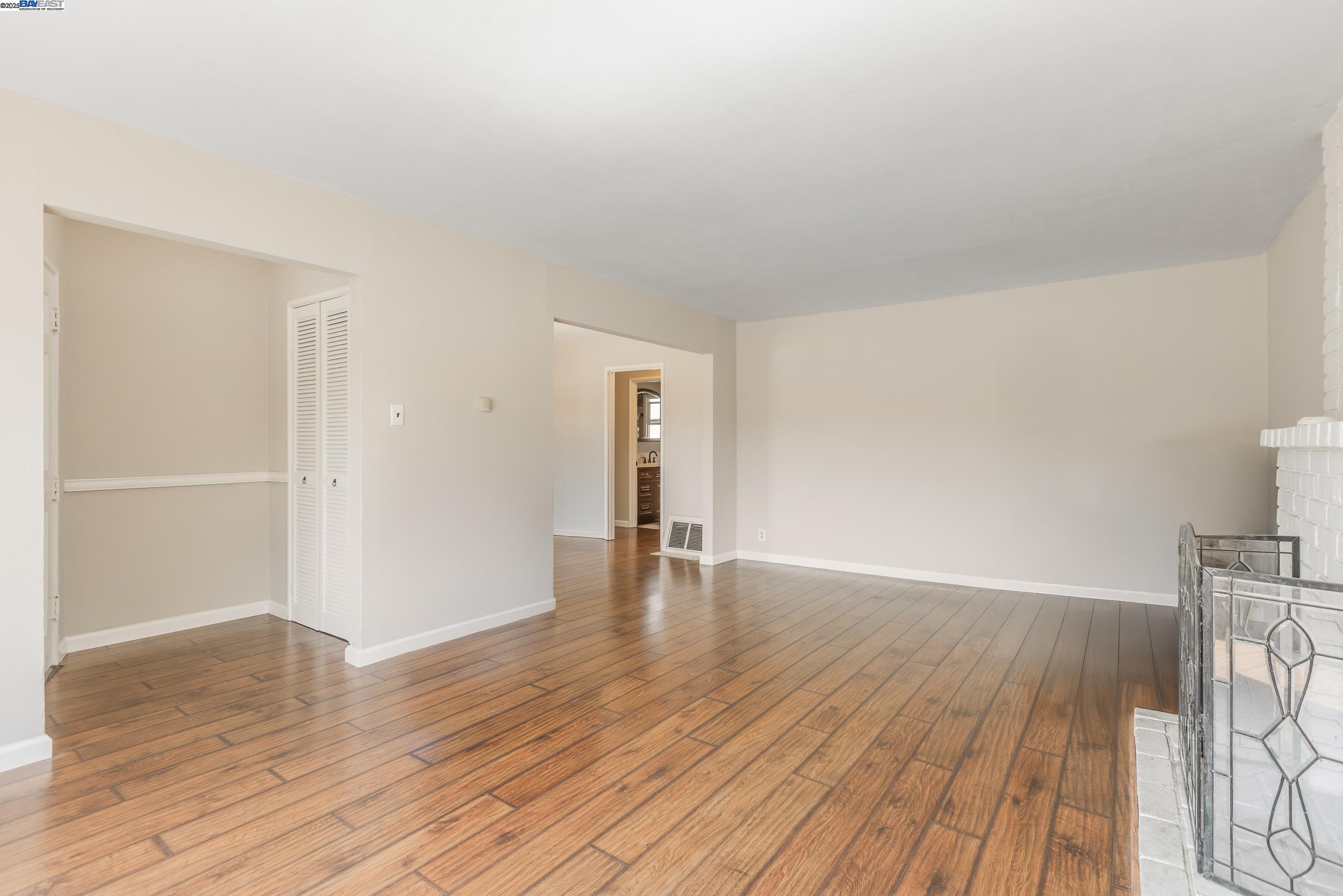 21259 Hobert St, Castro Valley, California 94546, 3 Bedrooms Bedrooms, 7 Rooms Rooms,2 BathroomsBathrooms,Residential,For Sale,21259 Hobert St,41104855