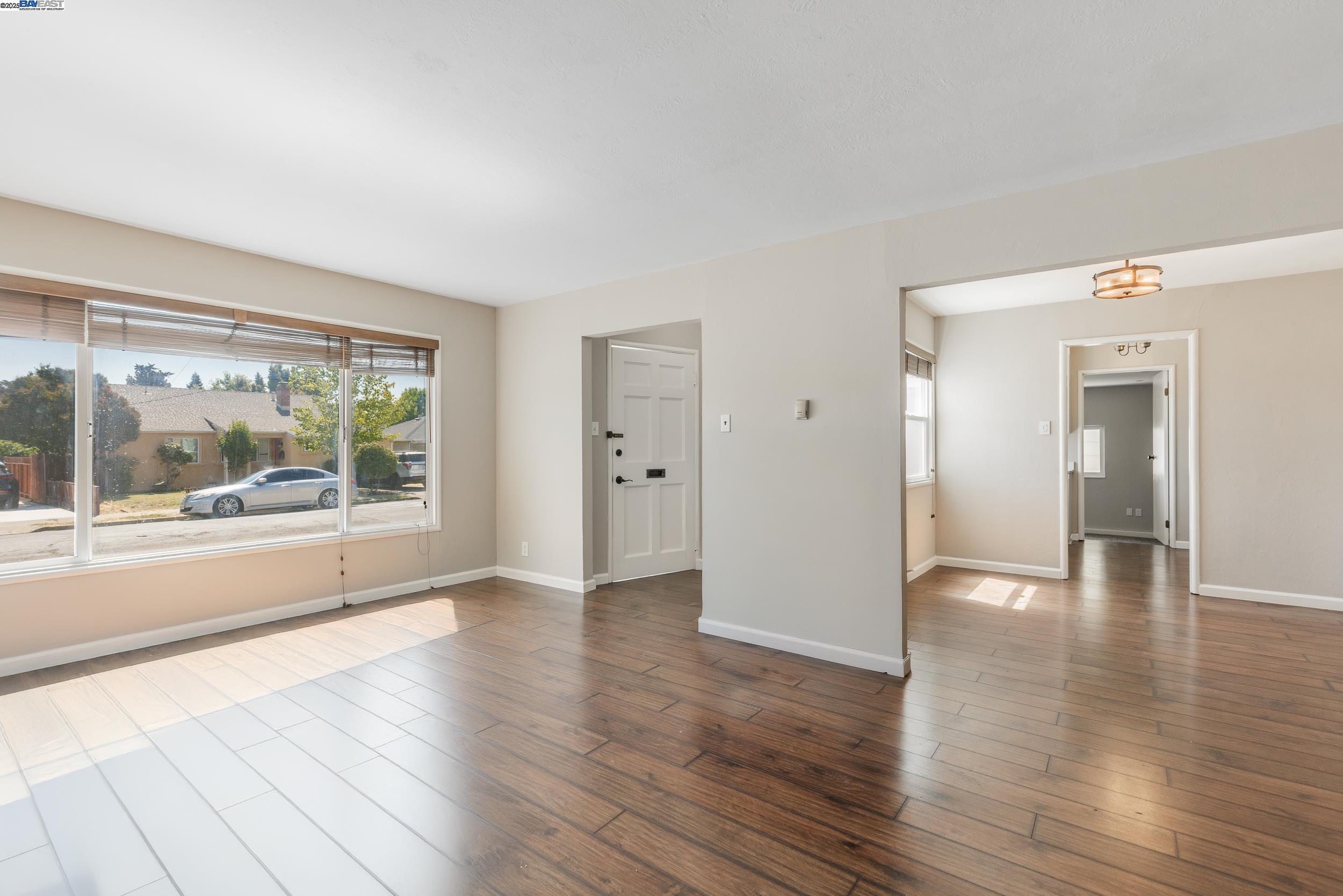 21259 Hobert St, Castro Valley, California 94546, 3 Bedrooms Bedrooms, 7 Rooms Rooms,2 BathroomsBathrooms,Residential,For Sale,21259 Hobert St,41104855