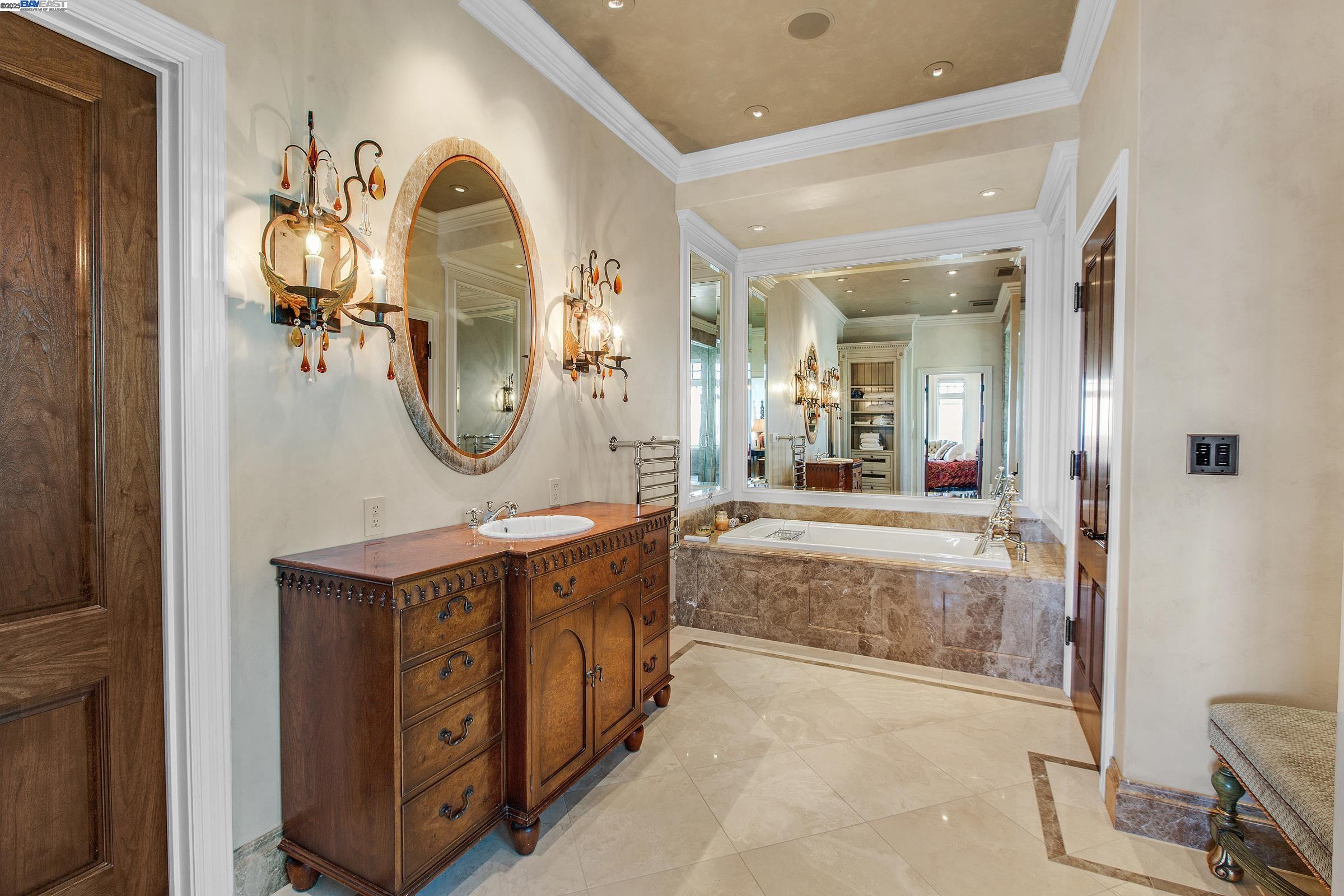 Detail Gallery Image 24 of 46 For 797 Las Olas Dr, Aptos,  CA 95003 - 5 Beds | 4/1 Baths