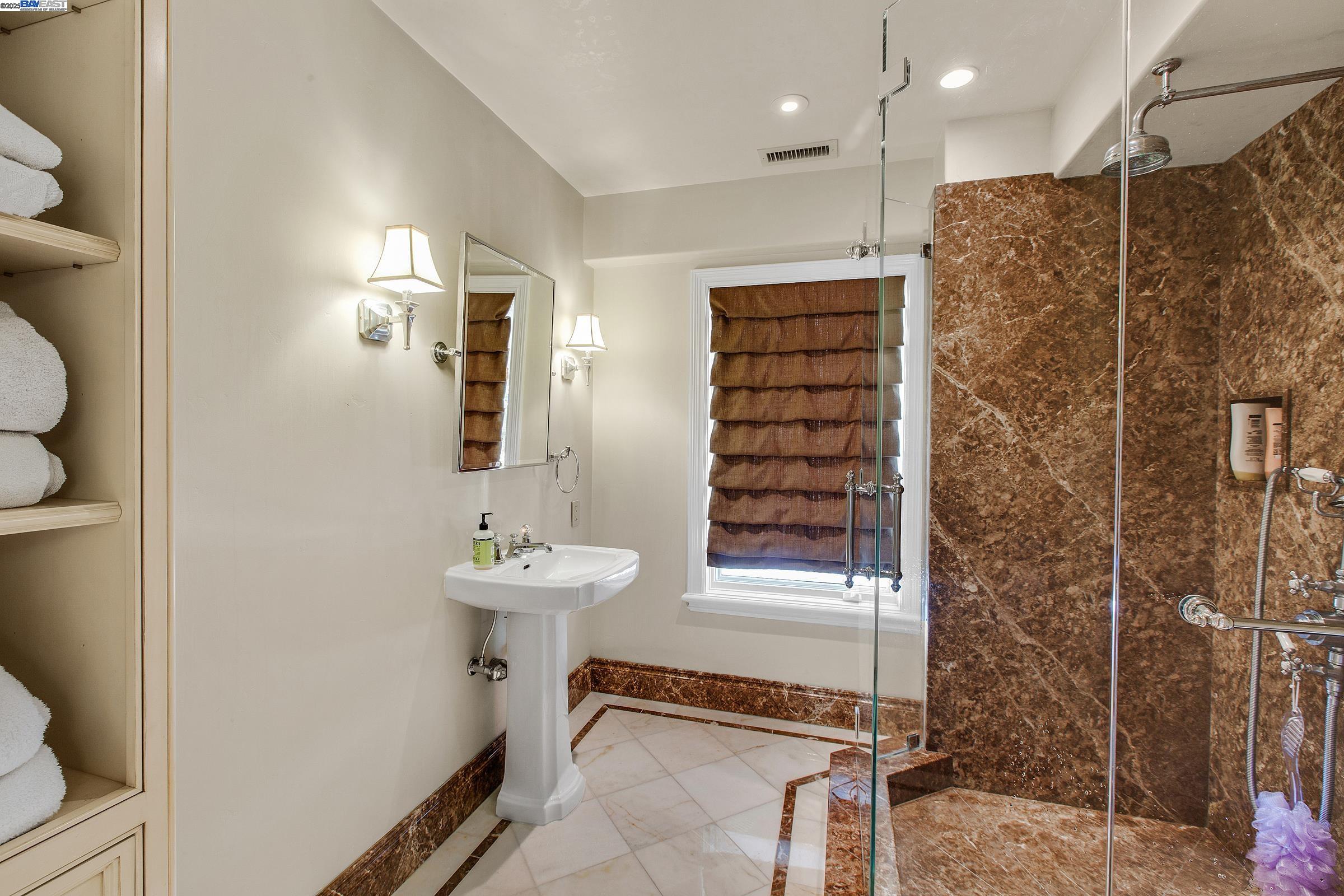 Detail Gallery Image 33 of 46 For 797 Las Olas Dr, Aptos,  CA 95003 - 5 Beds | 4/1 Baths