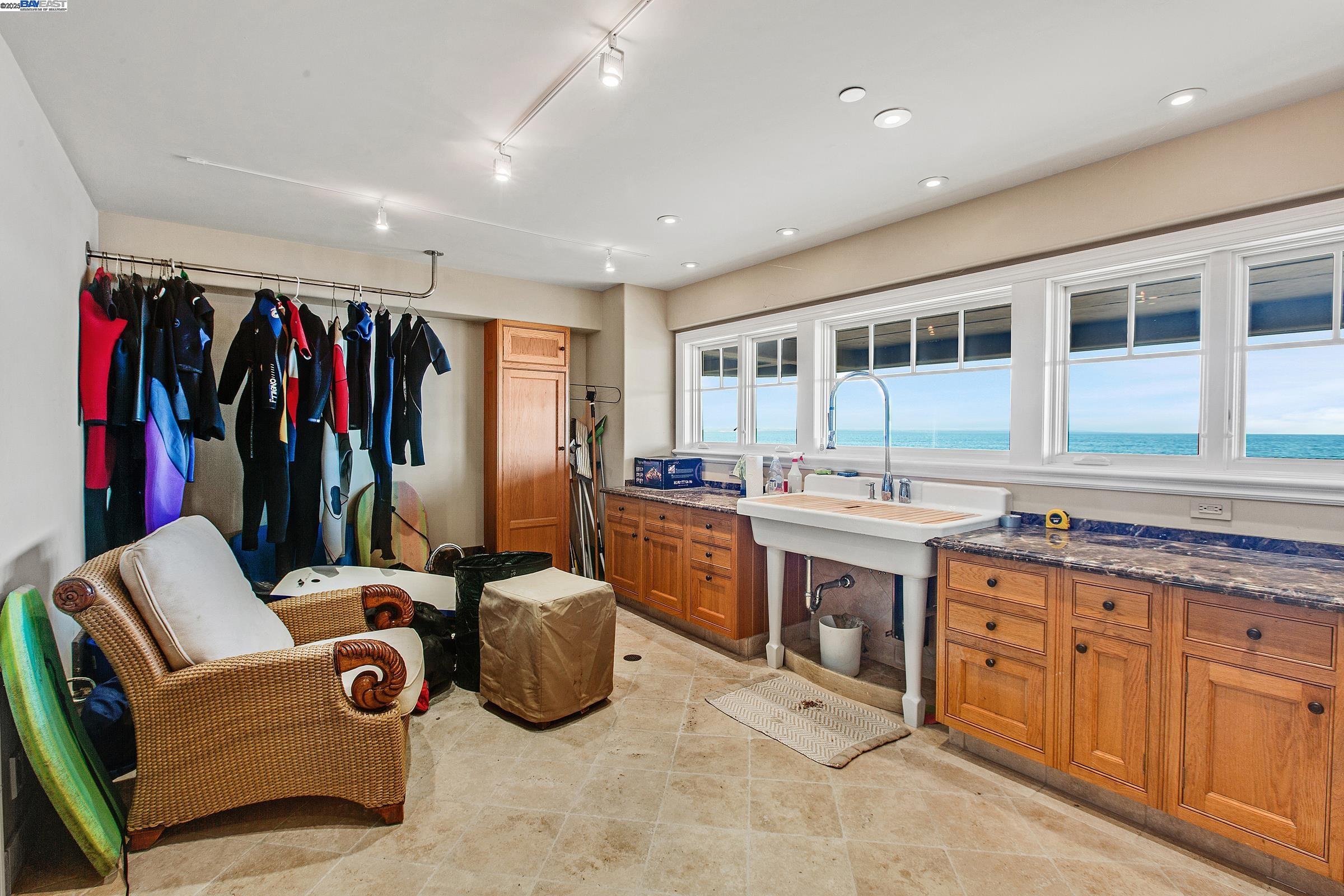 Detail Gallery Image 44 of 46 For 797 Las Olas Dr, Aptos,  CA 95003 - 5 Beds | 4/1 Baths