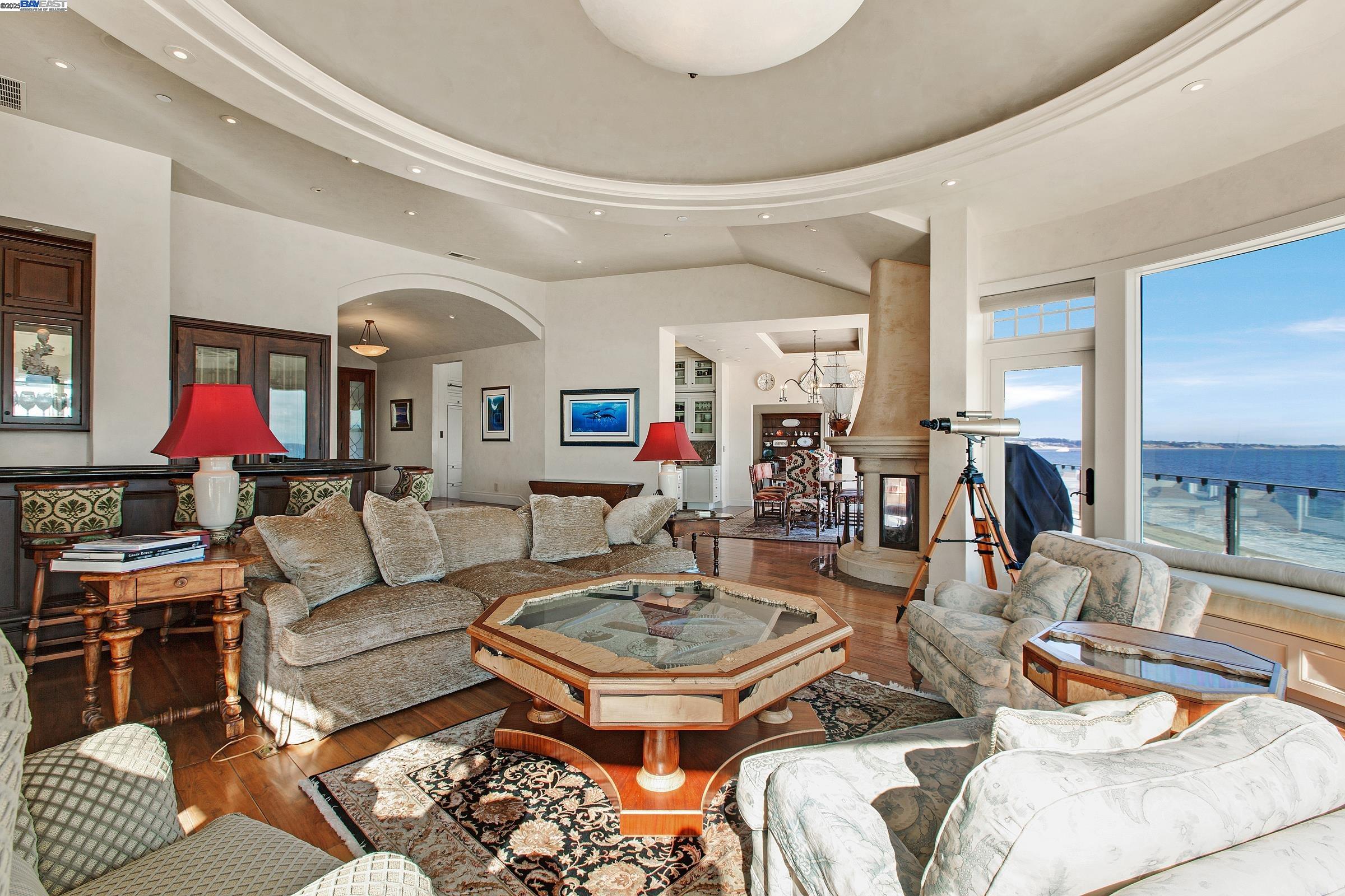 Detail Gallery Image 9 of 46 For 797 Las Olas Dr, Aptos,  CA 95003 - 5 Beds | 4/1 Baths