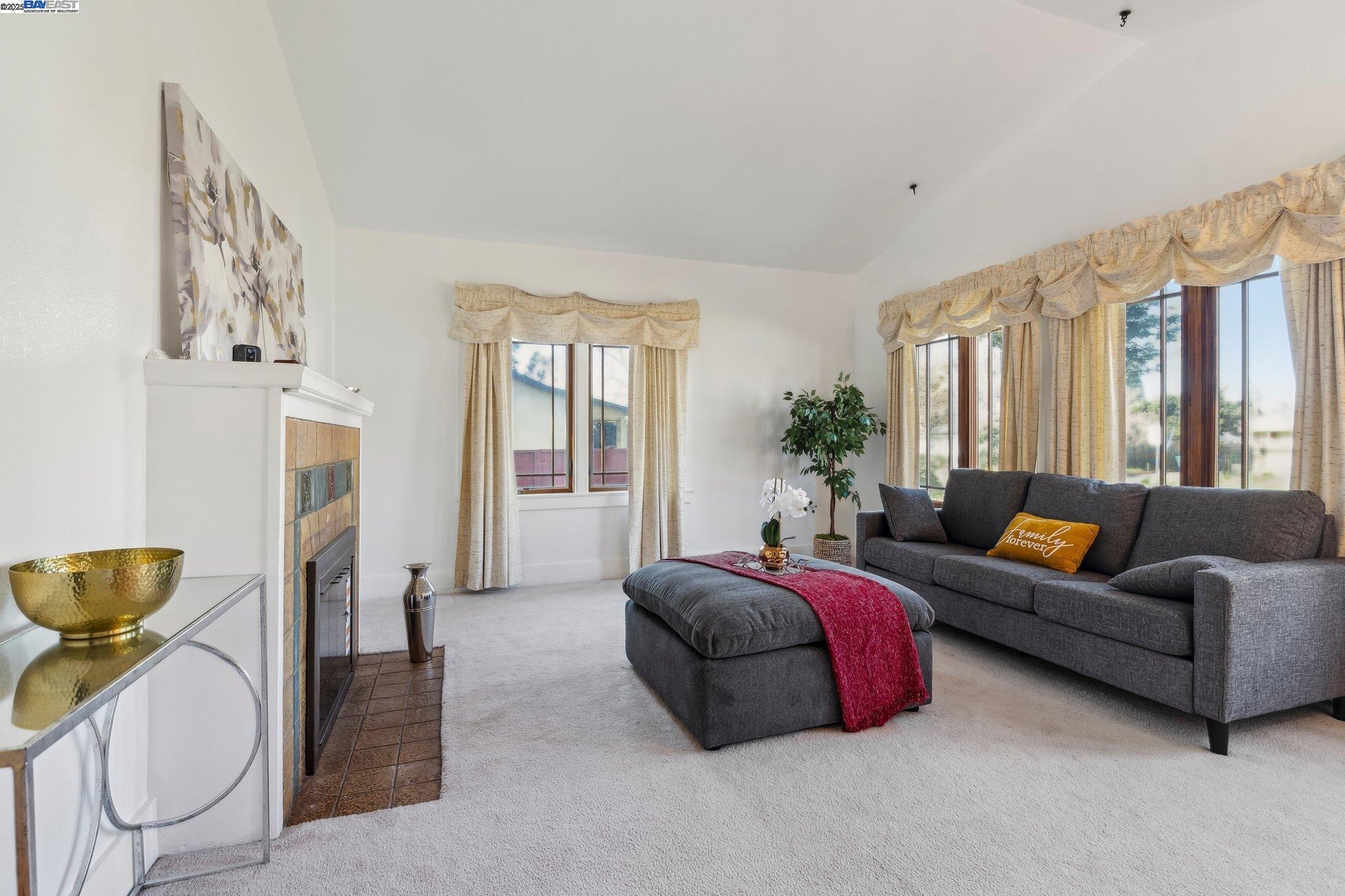 803 Cherry Way, Hayward, California 94541, 4 Bedrooms Bedrooms, 8 Rooms Rooms,3 BathroomsBathrooms,Residential,For Sale,803 Cherry Way,41104859