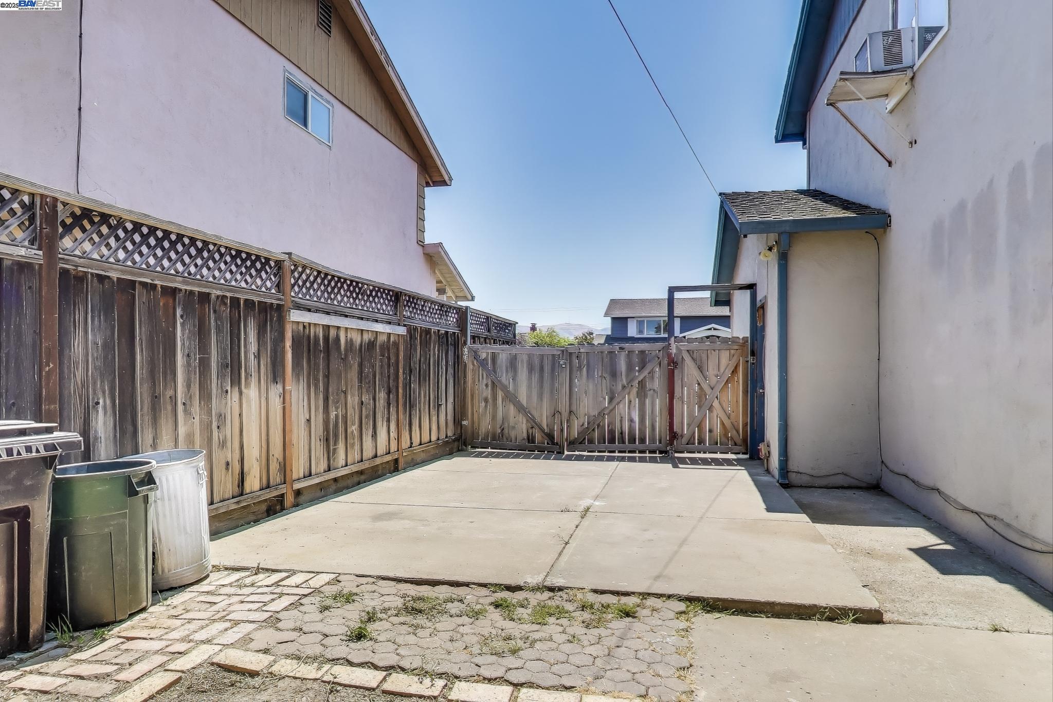Detail Gallery Image 29 of 34 For 4435 Cambria St, Fremont,  CA 94538 - 4 Beds | 2 Baths