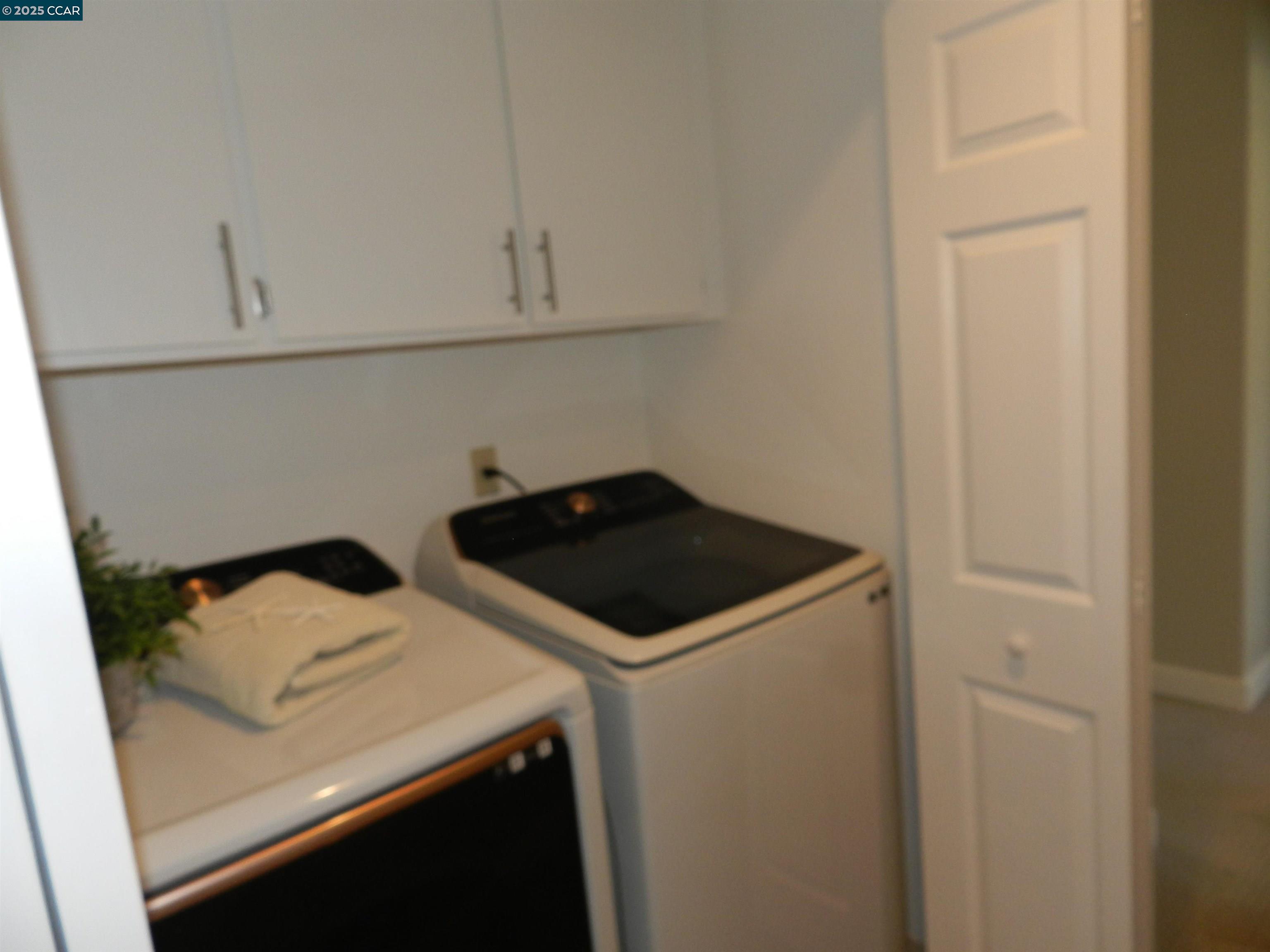 Detail Gallery Image 20 of 26 For 3047 Fostoria Cir, Danville,  CA 94526 - 3 Beds | 2 Baths