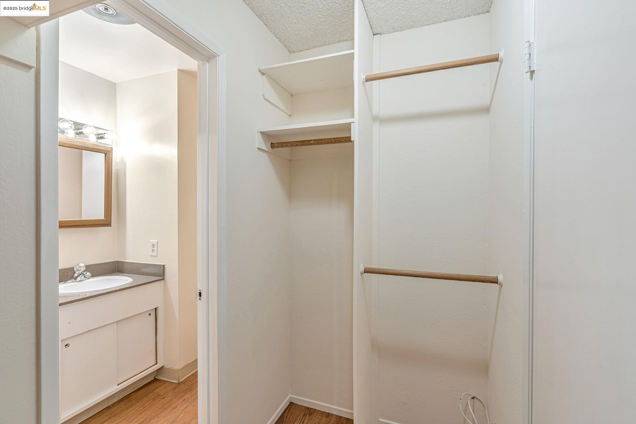 Photo #12: 41104863 Listing: Photo #12