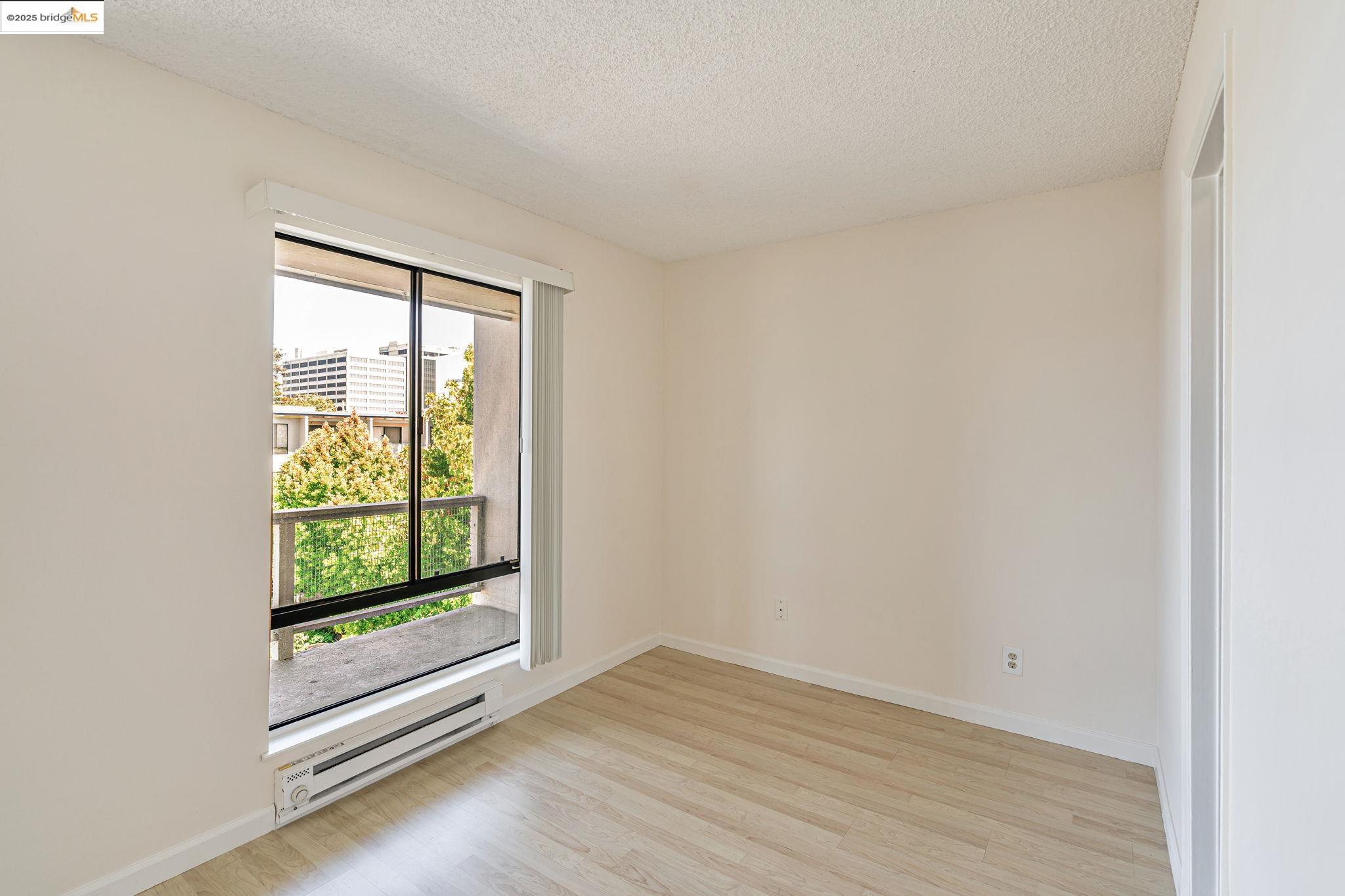 Photo #8: 41104863 Listing: Photo #8