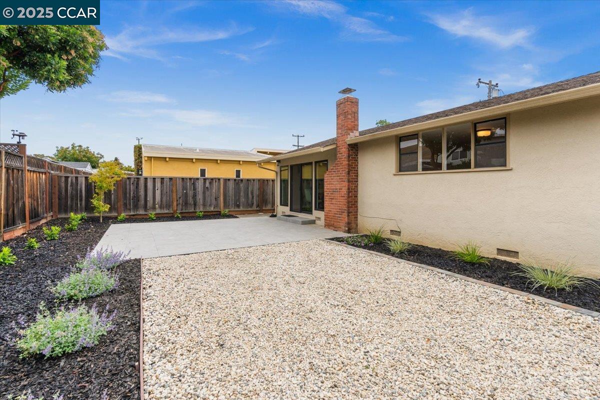 30540 OAKMONT WAY, Hayward, California 94544, 3 Bedrooms Bedrooms, 7 Rooms Rooms,2 BathroomsBathrooms,Residential,For Sale,30540 OAKMONT WAY,41104864