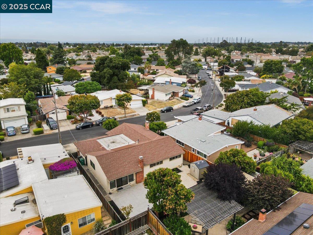 30540 OAKMONT WAY, Hayward, California 94544, 3 Bedrooms Bedrooms, 7 Rooms Rooms,2 BathroomsBathrooms,Residential,For Sale,30540 OAKMONT WAY,41104864