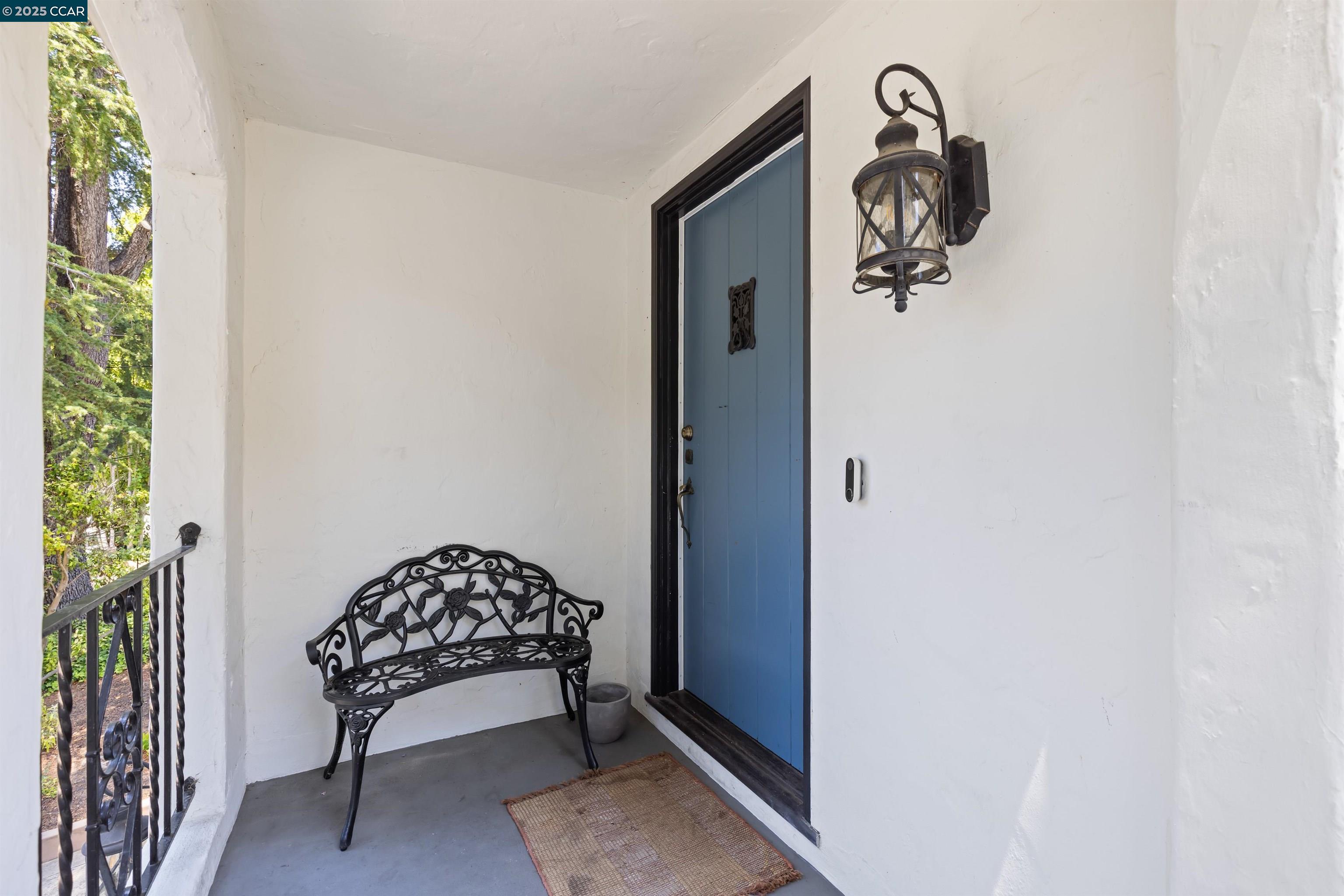 1048 Leo Way, Oakland, California 94611, 4 Bedrooms Bedrooms, 7 Rooms Rooms,2 BathroomsBathrooms,Residential Lease,For Rent,1048 Leo Way,41104865