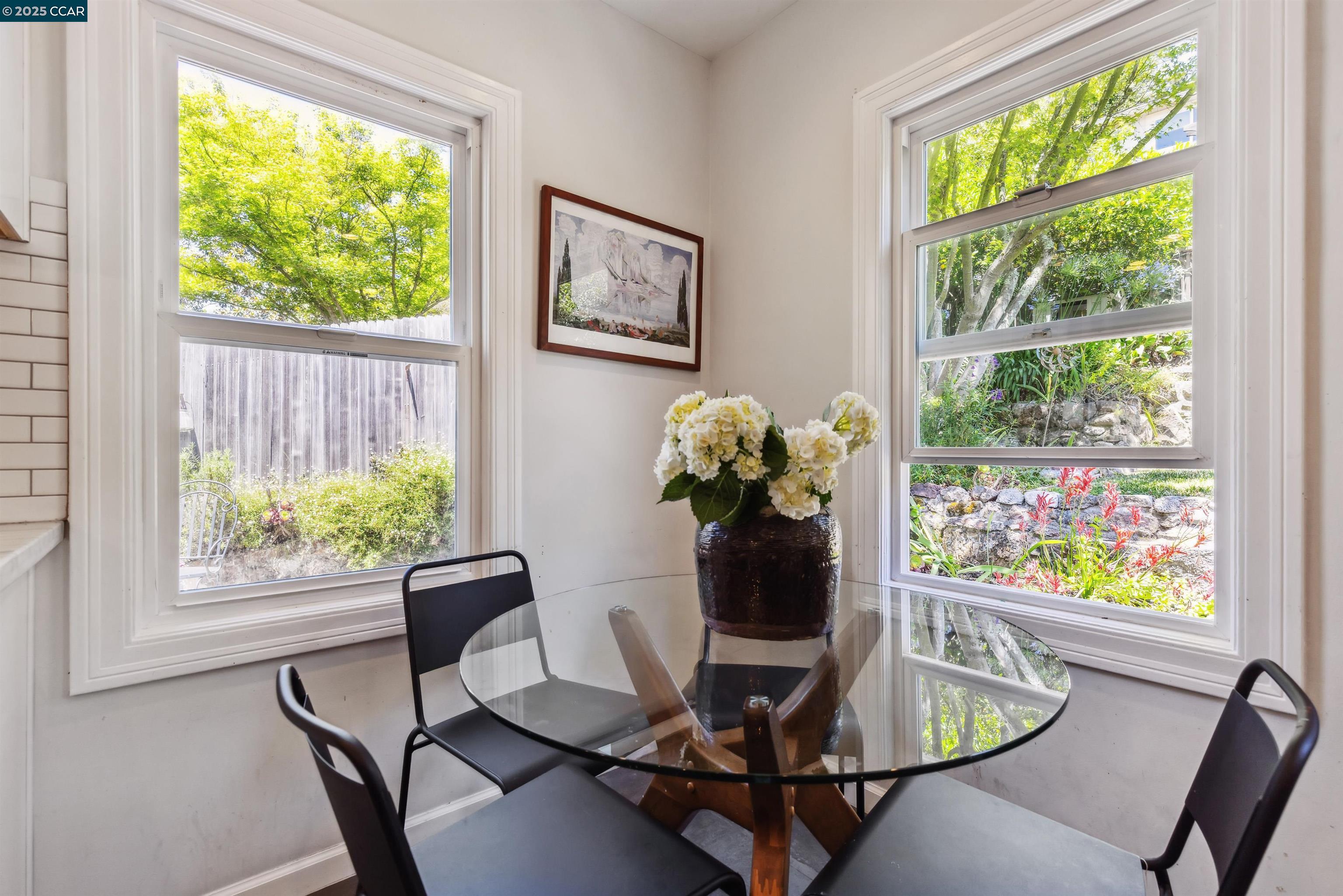 1048 Leo Way, Oakland, California 94611, 4 Bedrooms Bedrooms, 7 Rooms Rooms,2 BathroomsBathrooms,Residential Lease,For Rent,1048 Leo Way,41104865