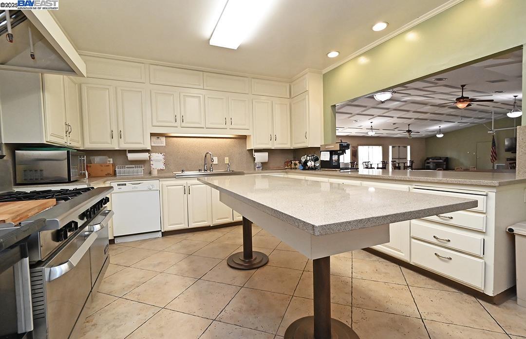 3263 Vineyard Ave # 189, Pleasanton, California 94566, 3 Bedrooms Bedrooms, 8 Rooms Rooms,2 BathroomsBathrooms,Manufactured In Park,For Sale,3263 Vineyard Ave # 189,41104868