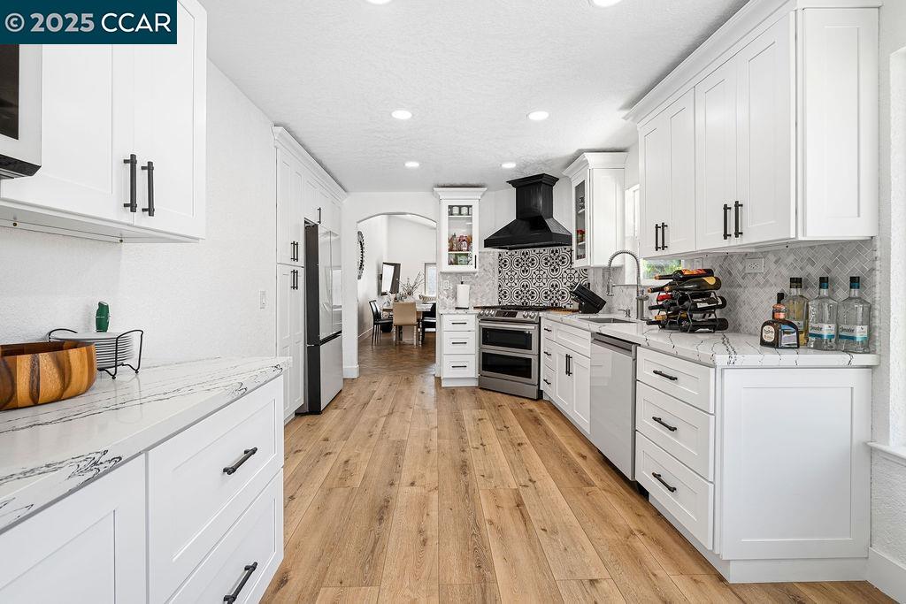 Detail Gallery Image 12 of 35 For 640 Elsa Dr, Santa Rosa,  CA 95407 - 3 Beds | 2 Baths