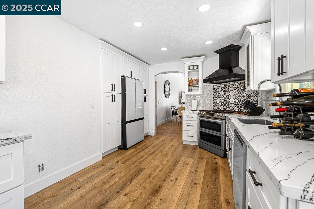 Detail Gallery Image 13 of 35 For 640 Elsa Dr, Santa Rosa,  CA 95407 - 3 Beds | 2 Baths