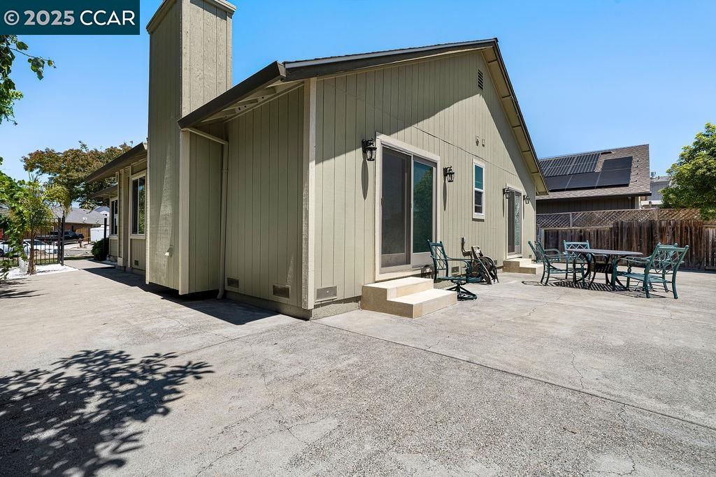 Detail Gallery Image 6 of 35 For 640 Elsa Dr, Santa Rosa,  CA 95407 - 3 Beds | 2 Baths