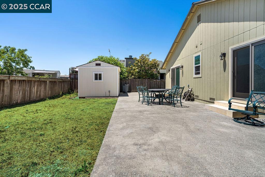 Detail Gallery Image 9 of 35 For 640 Elsa Dr, Santa Rosa,  CA 95407 - 3 Beds | 2 Baths