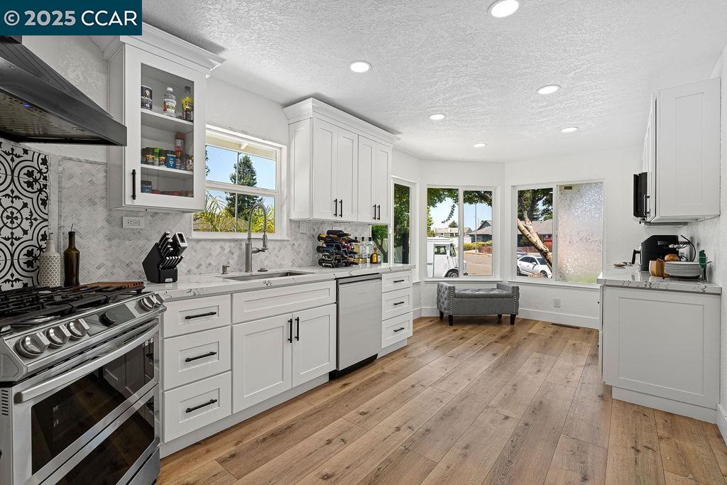 Detail Gallery Image 10 of 35 For 640 Elsa Dr, Santa Rosa,  CA 95407 - 3 Beds | 2 Baths