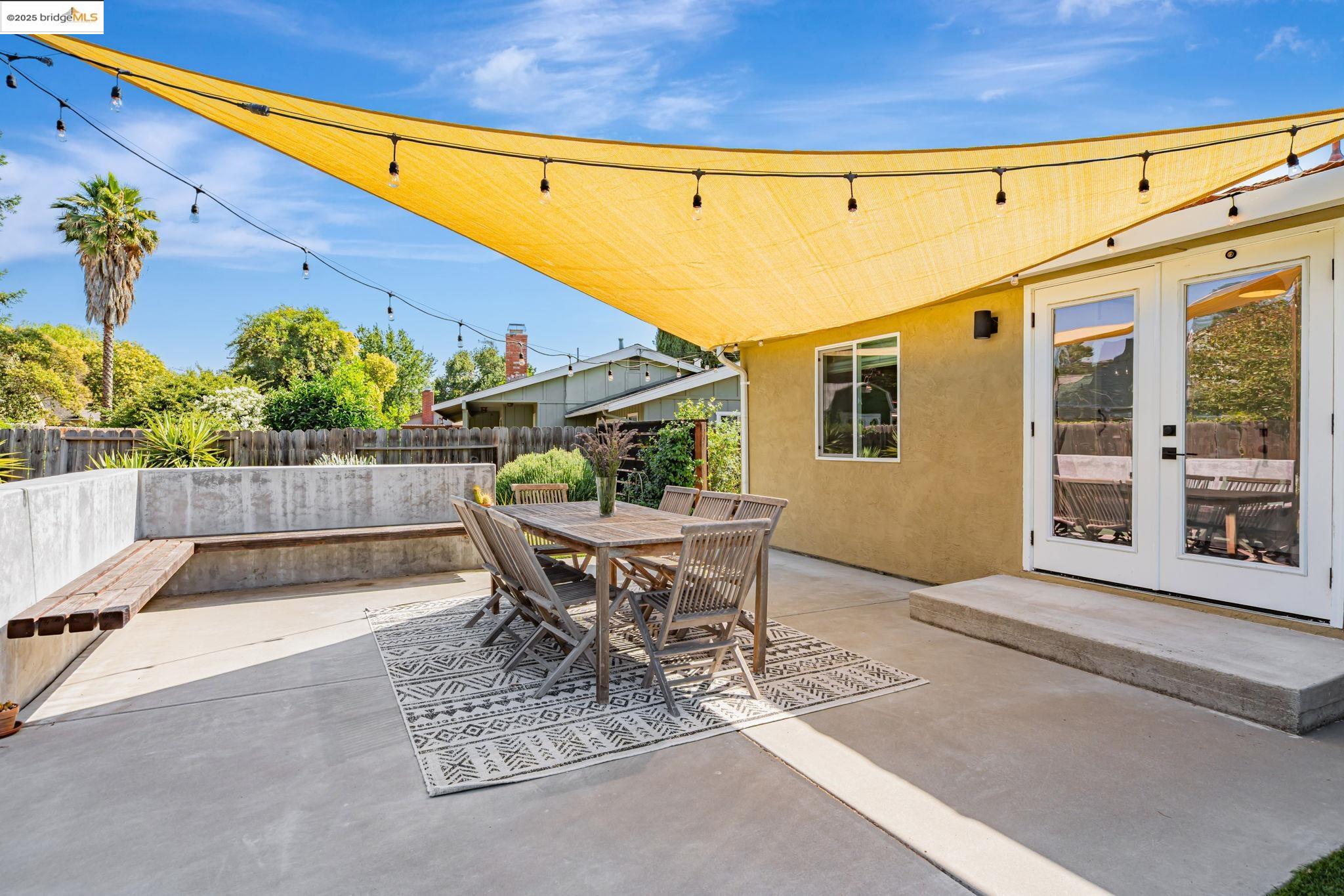1376 Rosal Ln, Concord, California 94521, 3 Bedrooms Bedrooms, 6 Rooms Rooms,2 BathroomsBathrooms,Residential,For Sale,1376 Rosal Ln,41104871