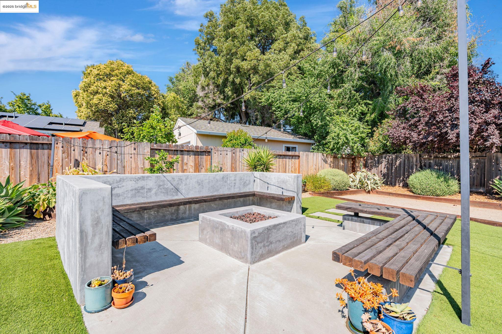 1376 Rosal Ln, Concord, California 94521, 3 Bedrooms Bedrooms, 6 Rooms Rooms,2 BathroomsBathrooms,Residential,For Sale,1376 Rosal Ln,41104871