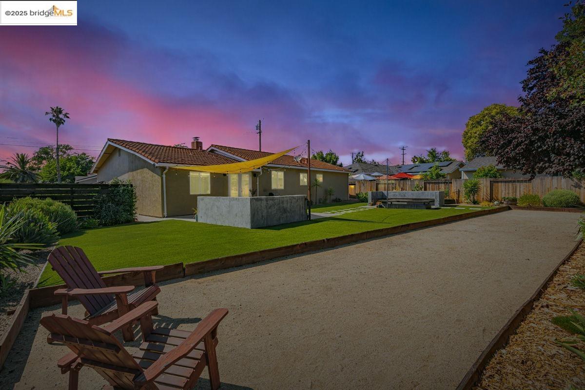 1376 Rosal Ln, Concord, California 94521, 3 Bedrooms Bedrooms, 6 Rooms Rooms,2 BathroomsBathrooms,Residential,For Sale,1376 Rosal Ln,41104871