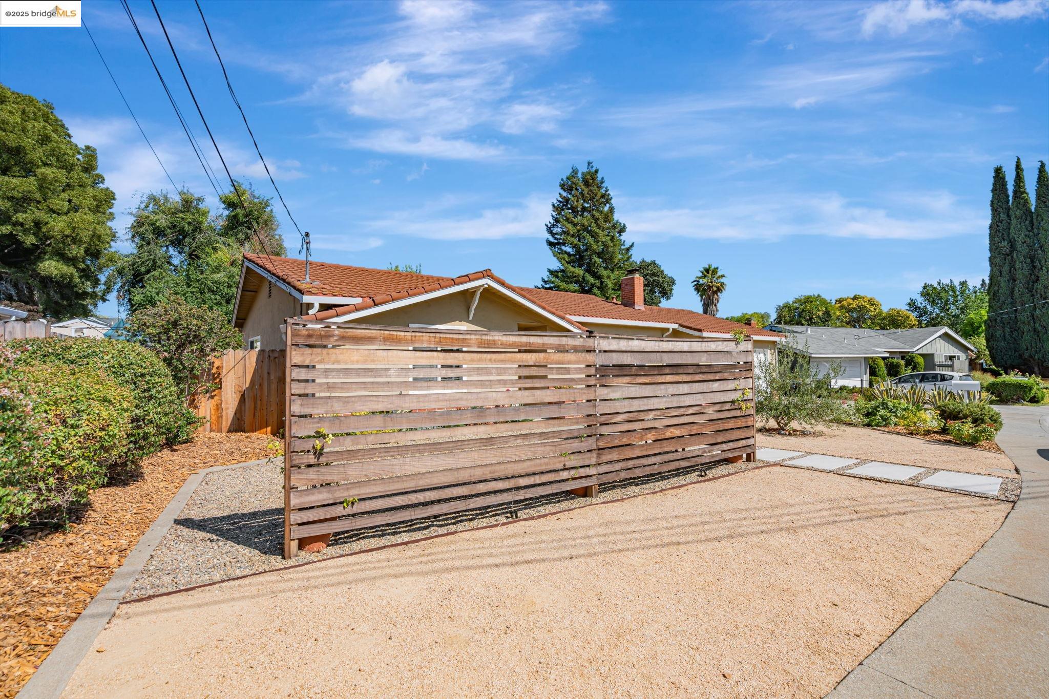 1376 Rosal Ln, Concord, California 94521, 3 Bedrooms Bedrooms, 6 Rooms Rooms,2 BathroomsBathrooms,Residential,For Sale,1376 Rosal Ln,41104871