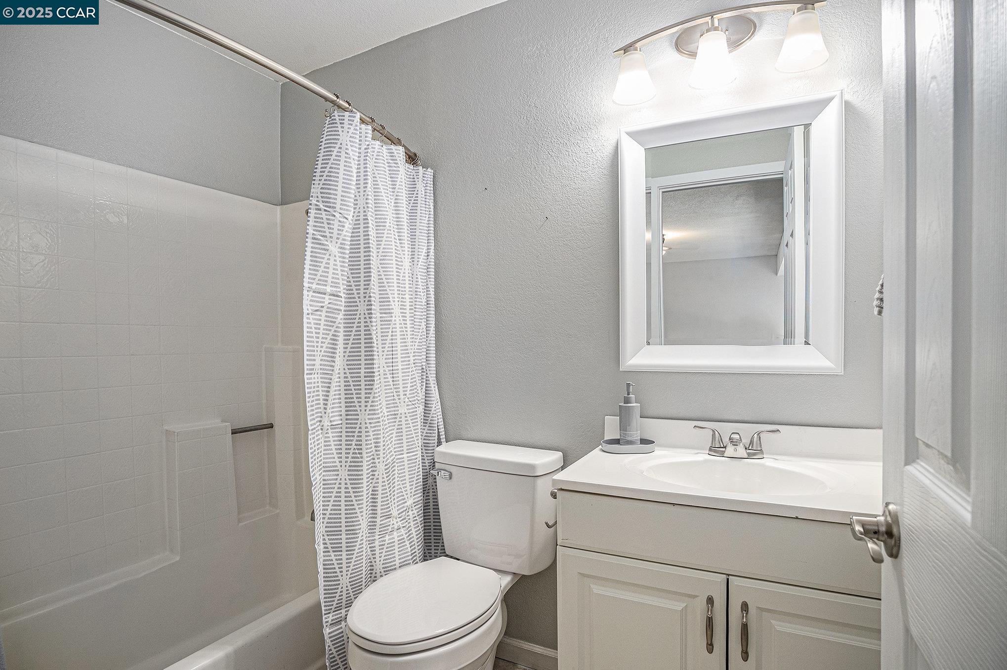 354 Hazelnut Lane, Oakley, California 94561, 2 Bedrooms Bedrooms, 7 Rooms Rooms,2 BathroomsBathrooms,Residential,For Sale,354 Hazelnut Lane,41104872