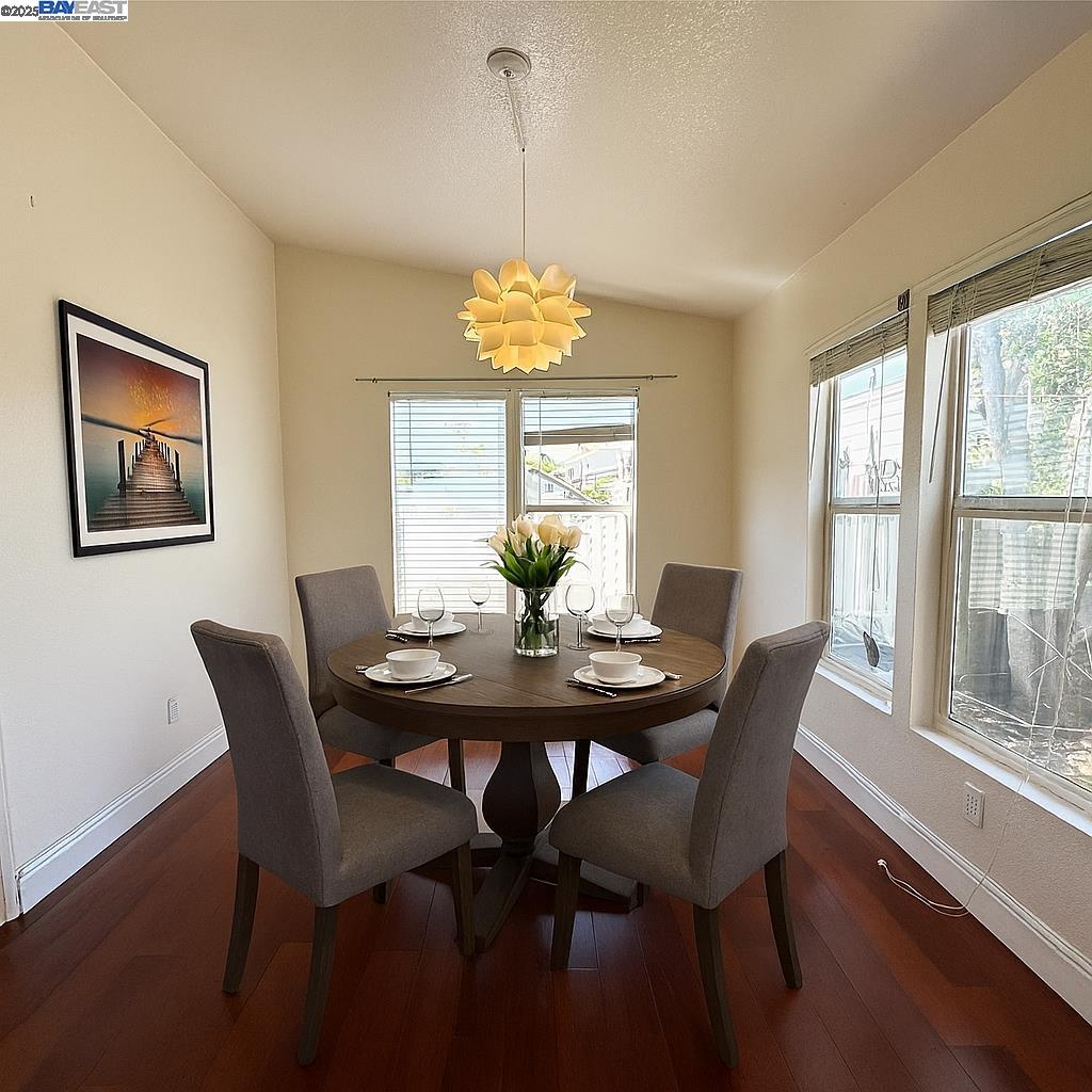 2151 Oakland Rd # 552, San Jose, California 95131, 3 Bedrooms Bedrooms, 5 Rooms Rooms,2 BathroomsBathrooms,Manufactured In Park,For Sale,2151 Oakland Rd # 552,41104873