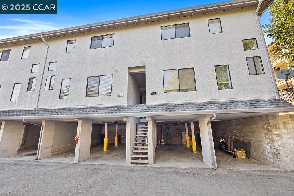 16472 Foothill Blvd, San Leandro, California 94578, 2 Bedrooms Bedrooms, 5 Rooms Rooms,1 BathroomBathrooms,Residential Lease,For Rent,16472 Foothill Blvd,41104874