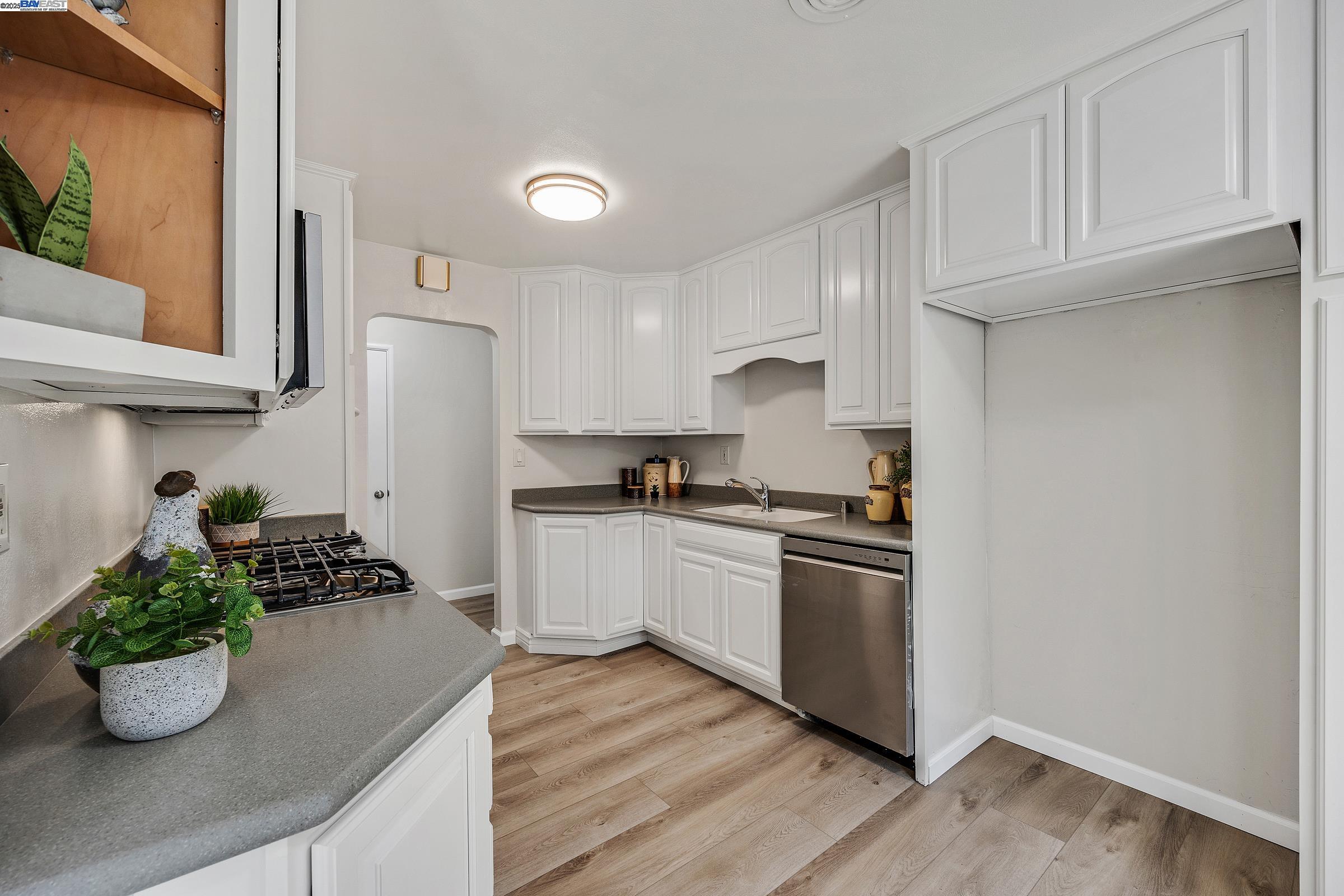 3877 Santa Clara Way, Livermore, California 94550, 3 Bedrooms Bedrooms, 5 Rooms Rooms,2 BathroomsBathrooms,Residential,For Sale,3877 Santa Clara Way,41104876