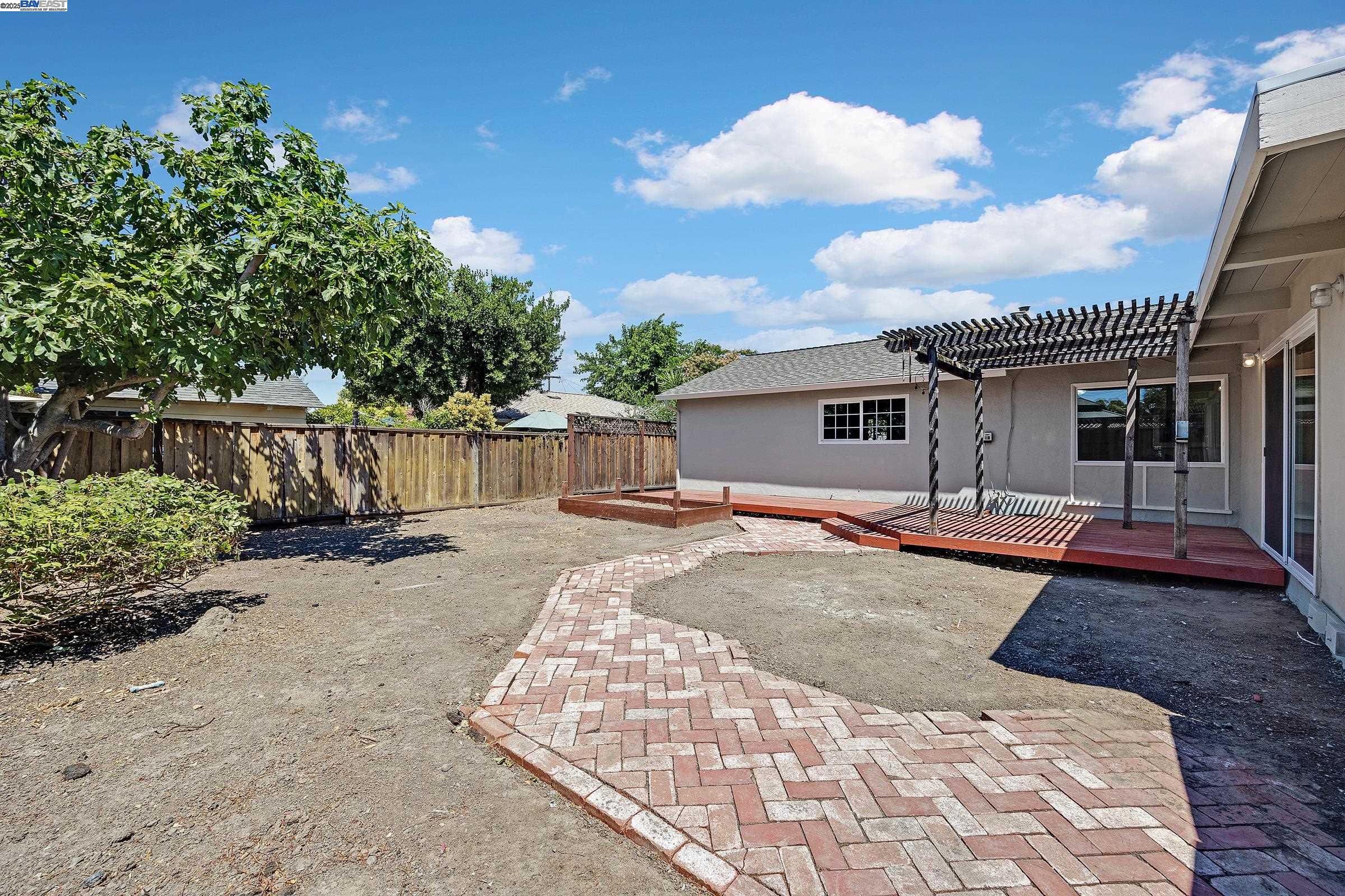 3877 Santa Clara Way, Livermore, California 94550, 3 Bedrooms Bedrooms, 5 Rooms Rooms,2 BathroomsBathrooms,Residential,For Sale,3877 Santa Clara Way,41104876