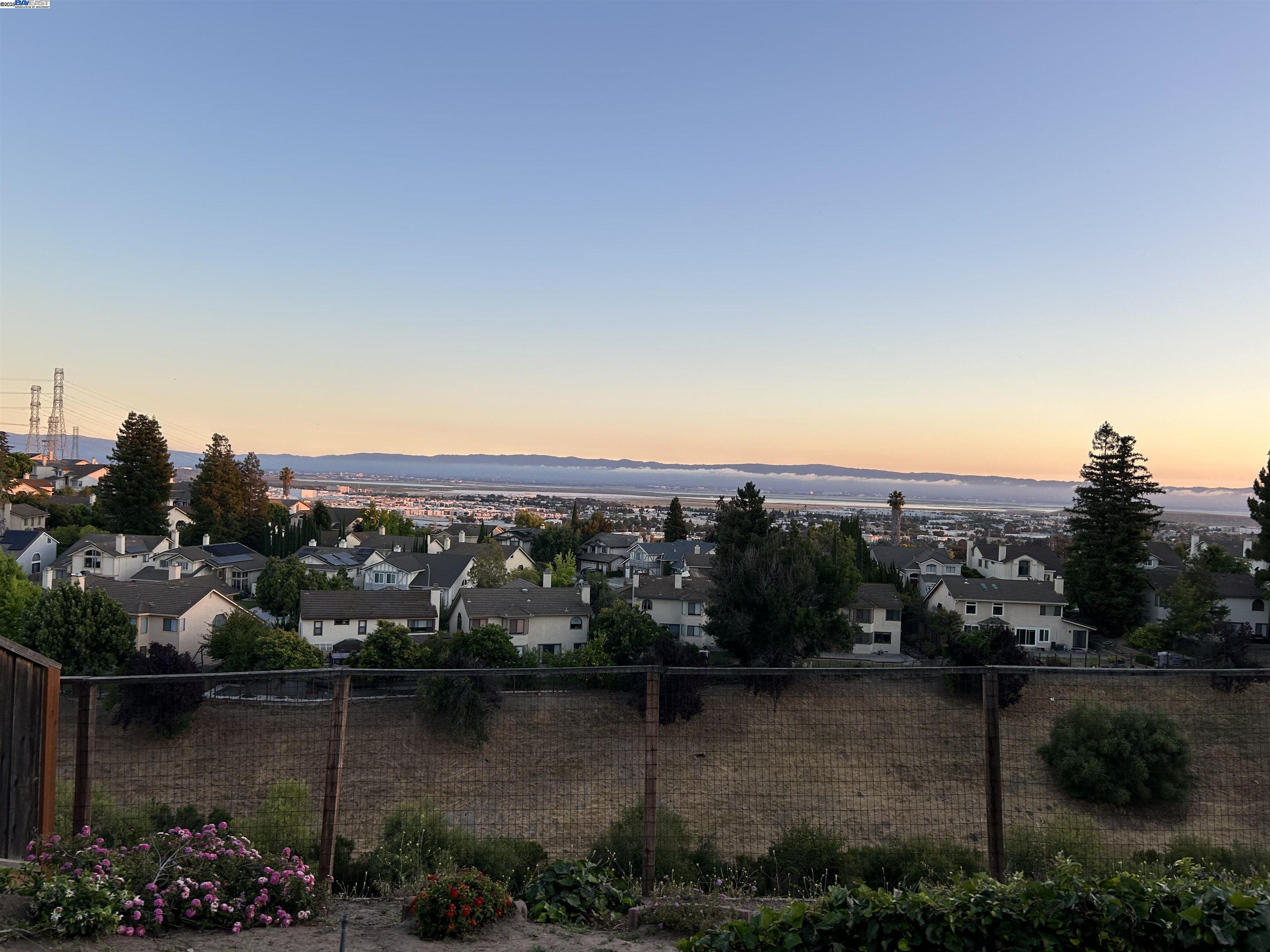 43499 Southerland Way, Fremont, California 94539, 4 Bedrooms Bedrooms, 8 Rooms Rooms,2 BathroomsBathrooms,Residential,For Sale,43499 Southerland Way,41104878