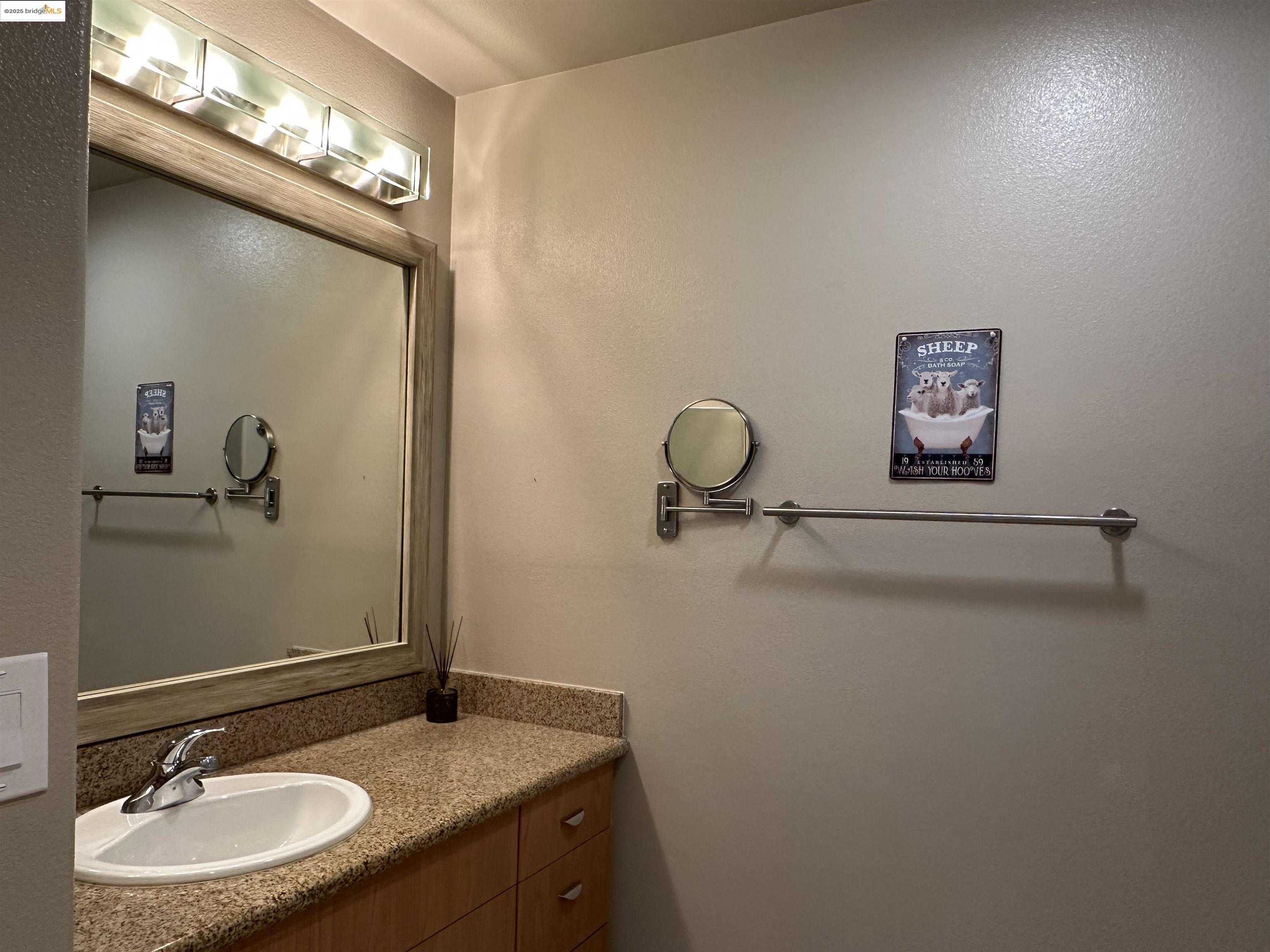 Photo #21: 41104879 Listing: Photo #21