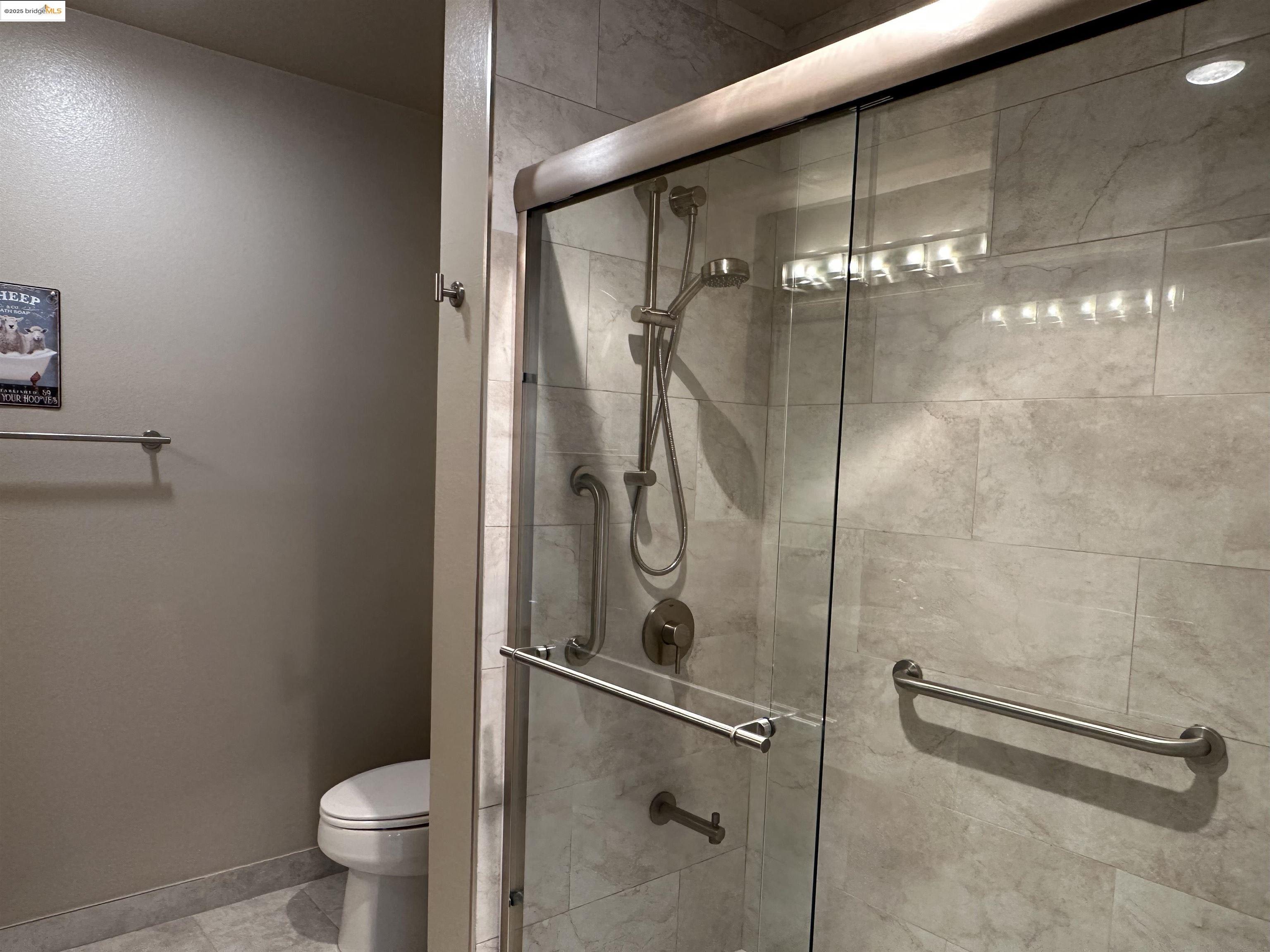 Photo #22: 41104879 Listing: Photo #22