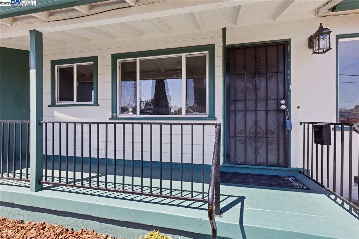 Detail Gallery Image 5 of 24 For 36850 Birch St, Newark,  CA 94560 - 3 Beds | 1 Baths