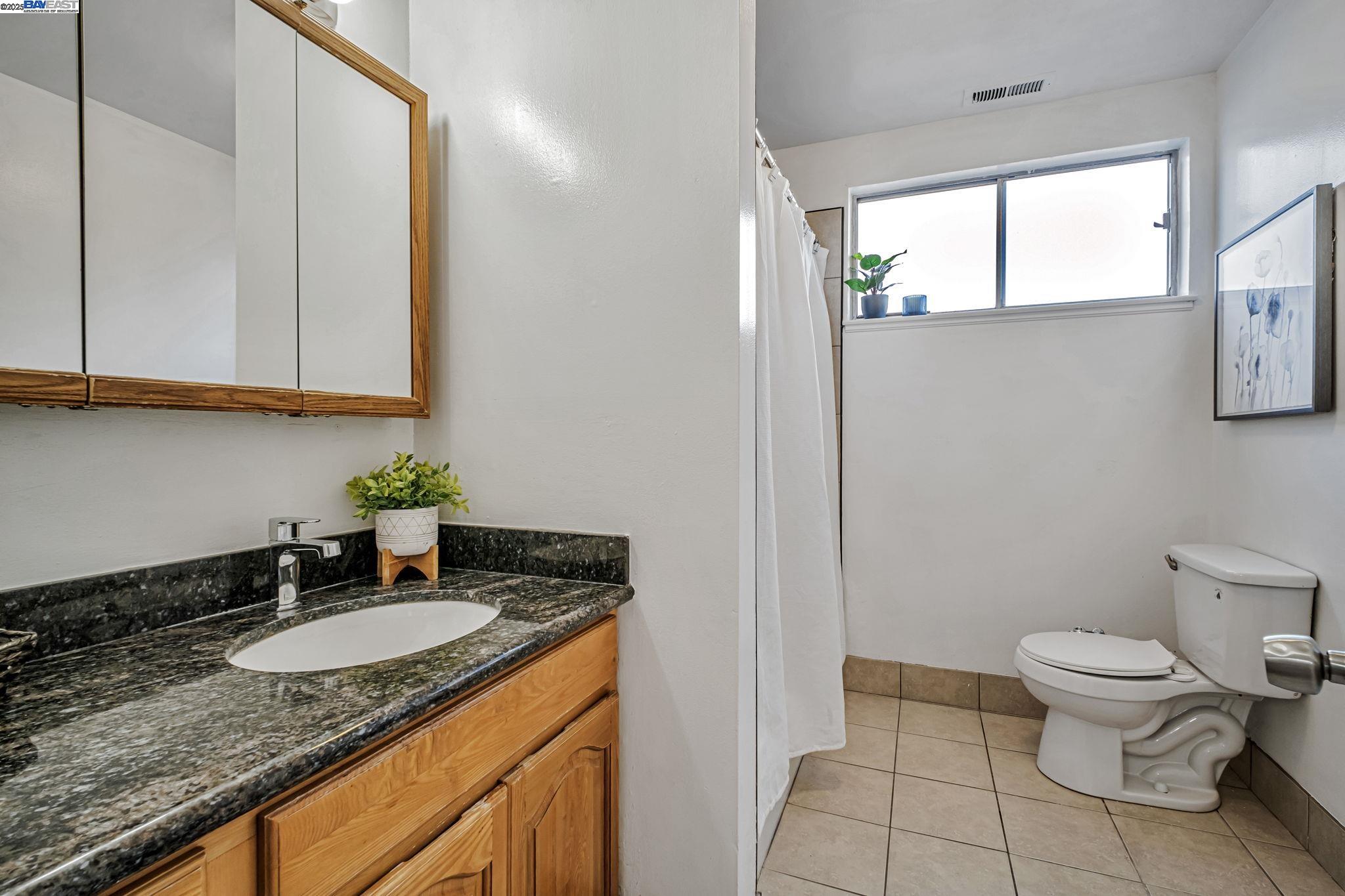 Detail Gallery Image 34 of 51 For 16845 Liberty St, San Leandro,  CA 94578 - – Beds | – Baths