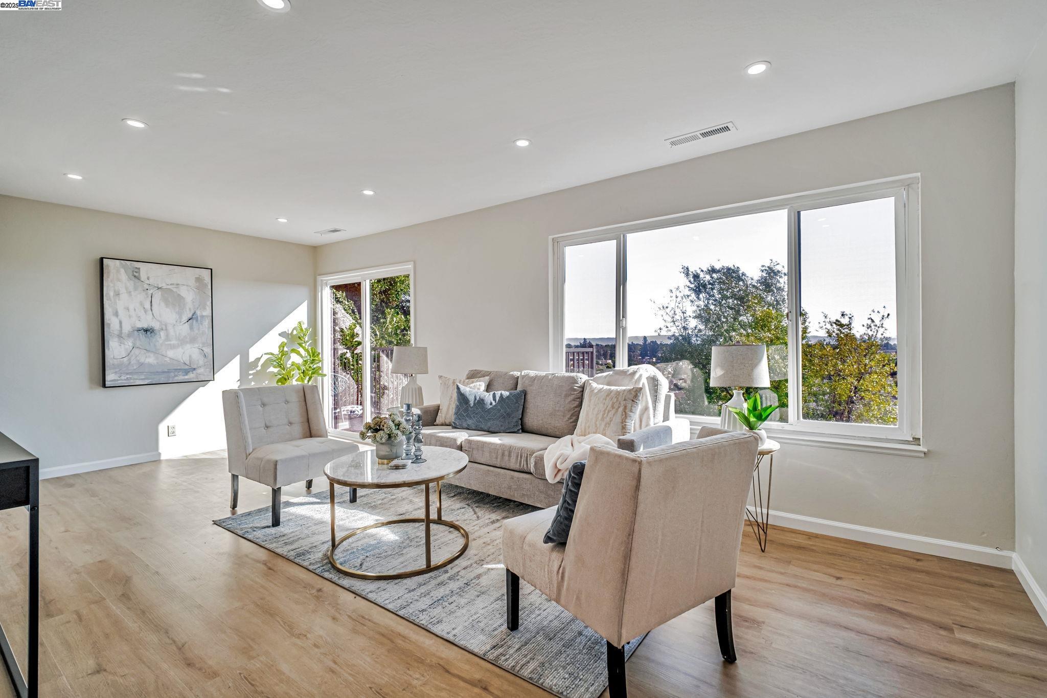 Detail Gallery Image 9 of 51 For 16845 Liberty St, San Leandro,  CA 94578 - – Beds | – Baths
