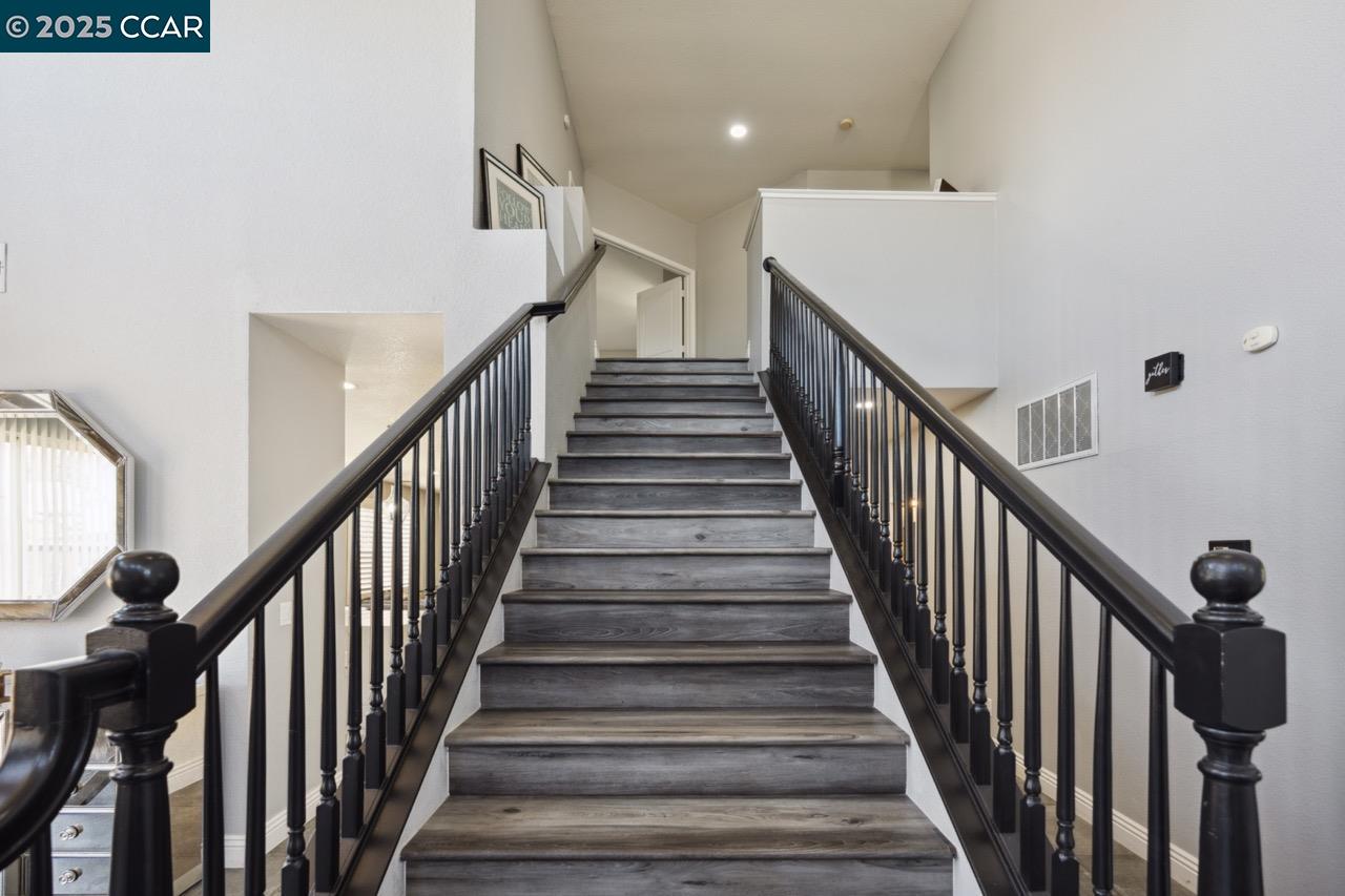Detail Gallery Image 20 of 54 For 5039 Union Mine Drive, Antioch,  CA 94531 - 6 Beds | 3 Baths