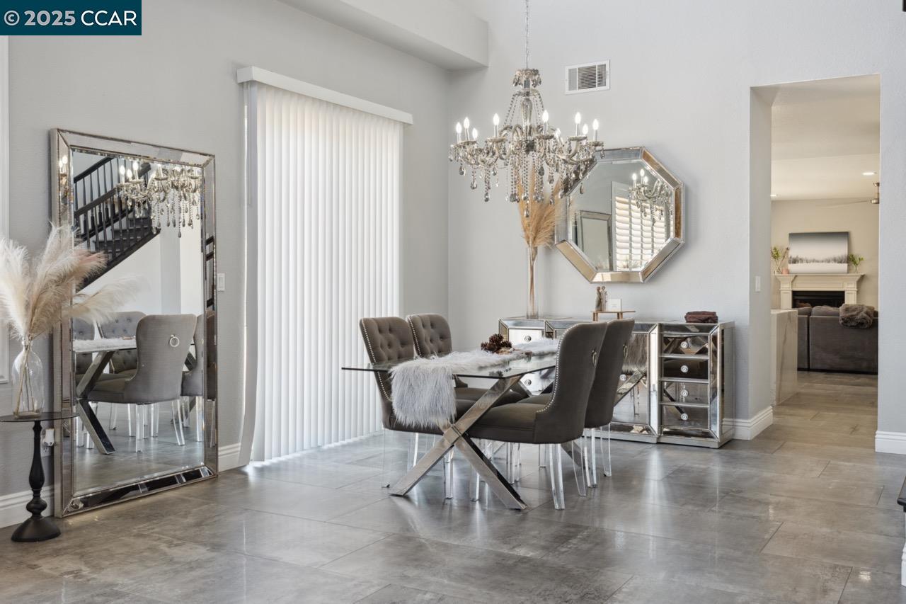Detail Gallery Image 6 of 54 For 5039 Union Mine Drive, Antioch,  CA 94531 - 6 Beds | 3 Baths