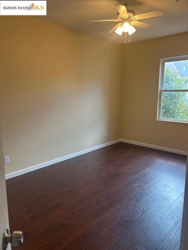 Detail Gallery Image 21 of 51 For 3120 N Front St, Hercules,  CA 94547 - 4 Beds | 3/1 Baths