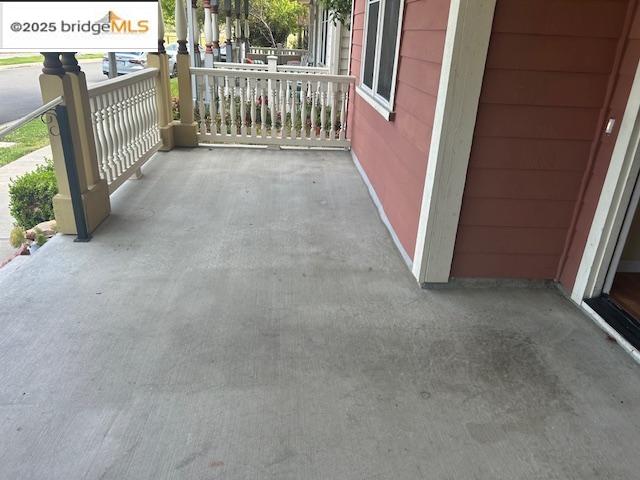 Detail Gallery Image 9 of 51 For 3120 N Front St, Hercules,  CA 94547 - 4 Beds | 3/1 Baths
