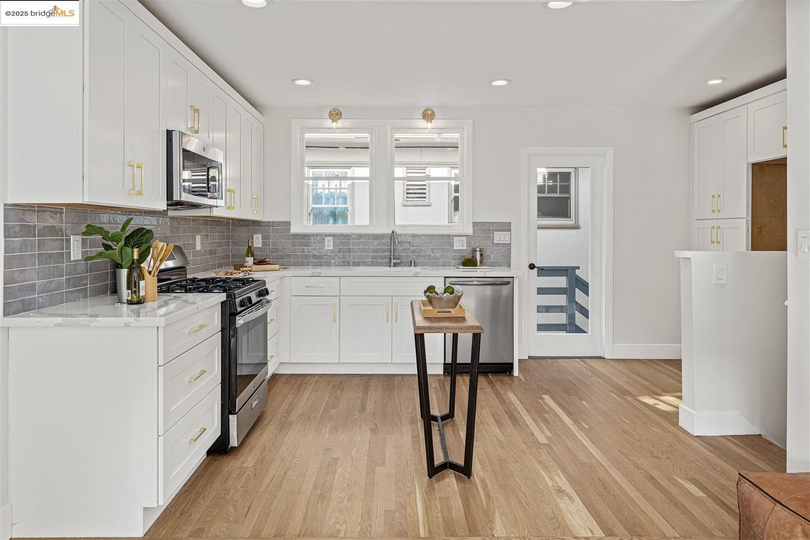 Detail Gallery Image 7 of 25 For 500 Dimm St, Richmond,  CA 94805 - 2 Beds | 2 Baths