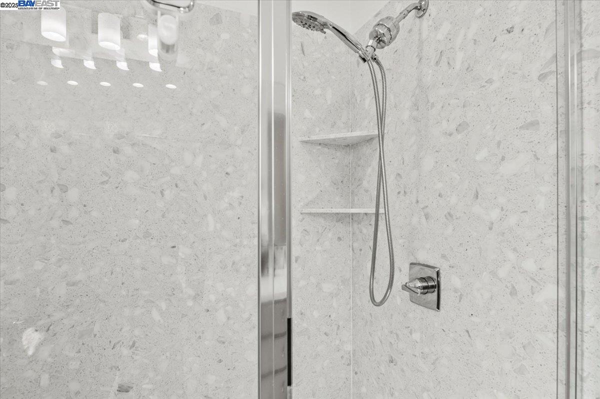 Detail Gallery Image 34 of 60 For 5892 Nugget Way, Dublin,  CA 94568-7145 - 4 Beds | 3/1 Baths