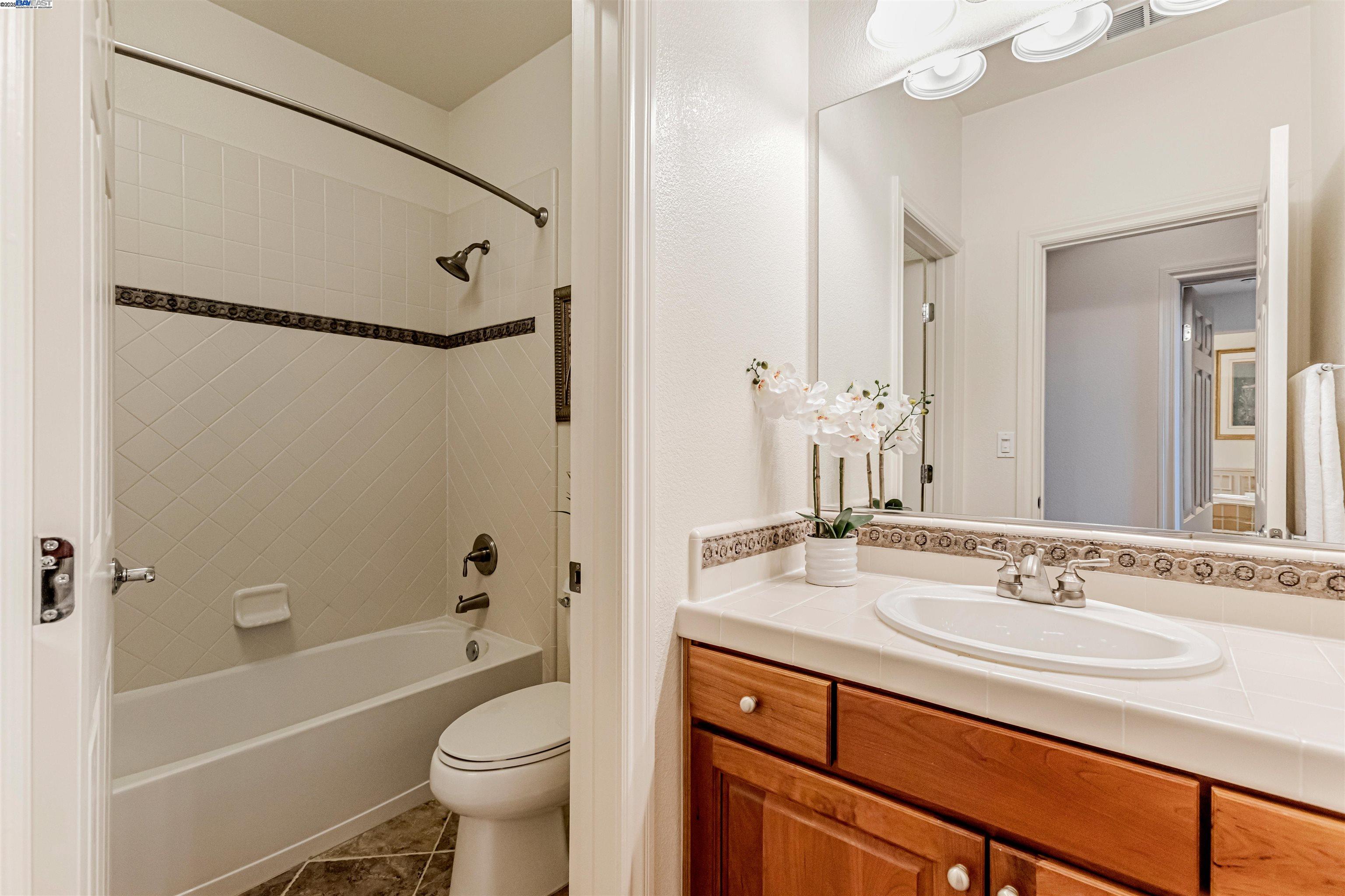Photo #16: 41104895 Listing: Photo #16